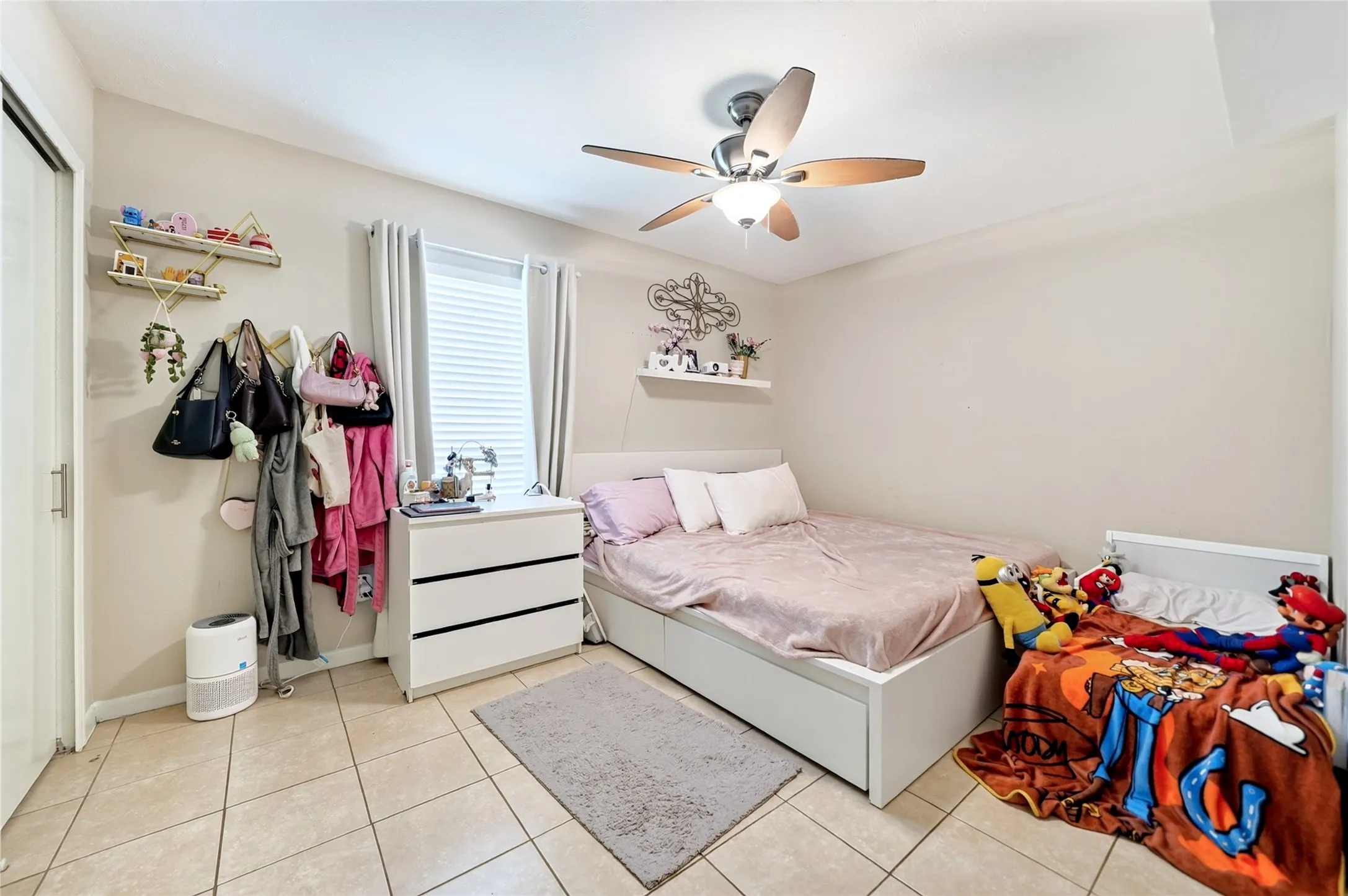 Single Family Residence For Sale in Dallas County , 5814 Winell Drive, Garland, Texas 75043, 4 Bedroom, 2 Bathroom, 2 Garage spaces, 1,912 Sqft, built in 1985, Price $299,000, mls#21352855, Real Estate Agent in Garland, Homes For Sale in Dallas county, Homes For Sale in Garland, Realtor in Garland Texas, Real Estate Brokerage Independent Realty Texas, Luminita Cordes Realtor
