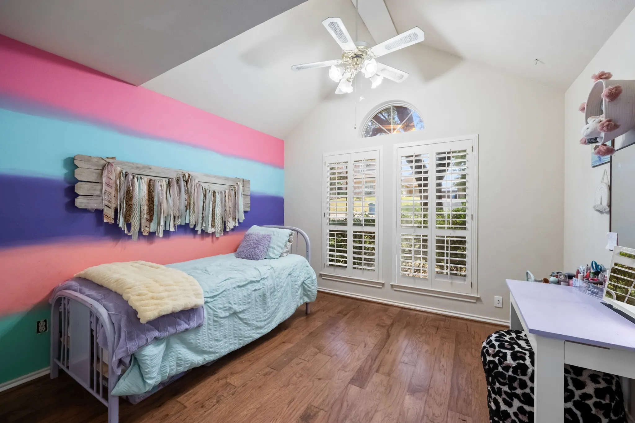 Single Family Residence For Sale in Rockwall County , 609 Christan Court, Rockwall, Texas 75087, 4 Bedroom, 3 Bathroom, 2 Garage spaces, 2,627 Sqft, built in 1987, mls#21352819, Real Estate Agent in Rockwall, Homes For Sale in Rockwall county, Homes For Sale in Rockwall, Realtor in Rockwall Texas, Real Estate Brokerage Independent Realty Texas, Luminita Cordes Realtor