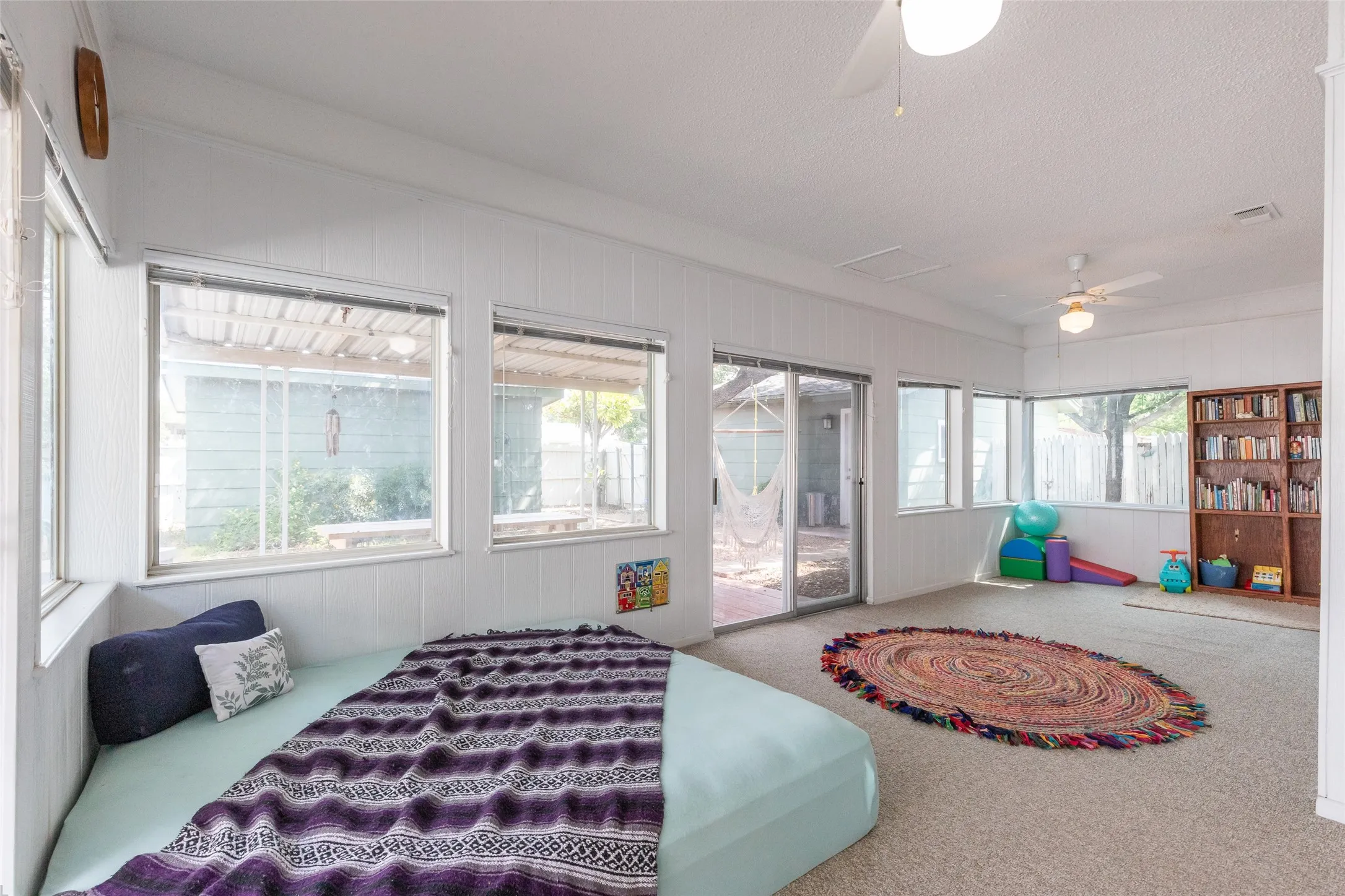 Single Family Residence For Sale in Taylor County , 2934 S 28th Street, Abilene, Texas 79605, 3 Bedroom, 2 Bathroom, 2 Garage spaces, 1,882 Sqft, built in 1959, mls#21352713, Real Estate Agent in Abilene, Homes For Sale in Taylor county, Homes For Sale in Abilene, Realtor in Abilene Texas, Real Estate Brokerage Independent Realty Texas, Luminita Cordes Realtor