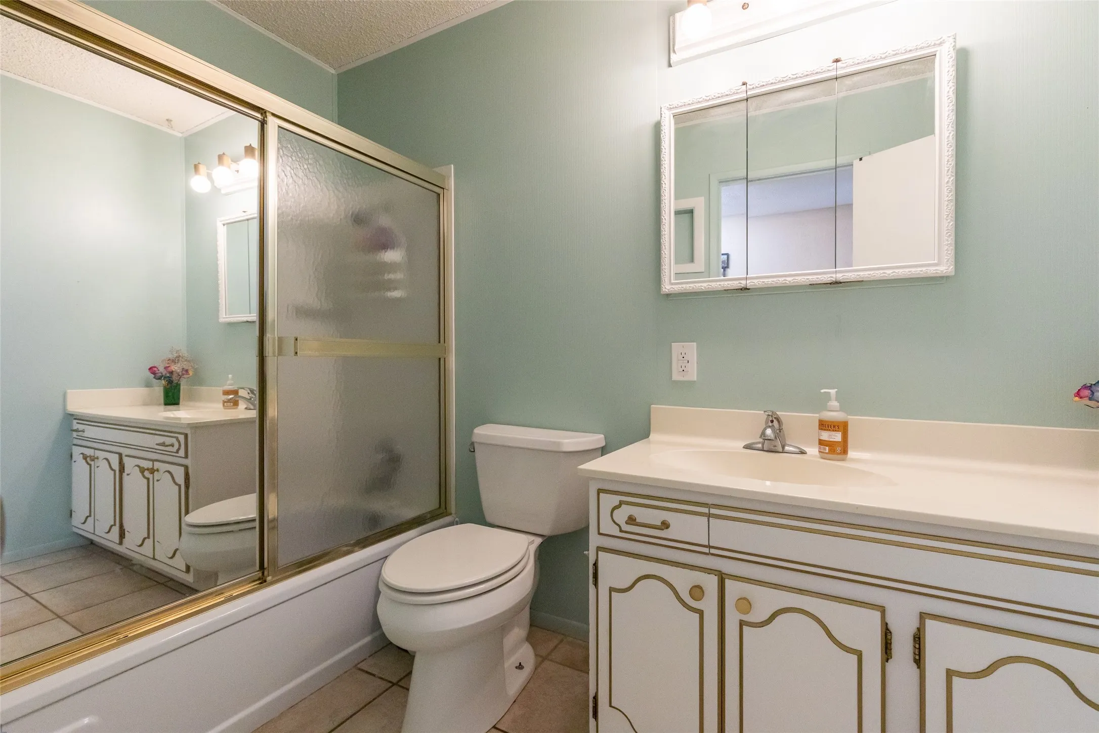 Single Family Residence For Sale in Taylor County , 2934 S 28th Street, Abilene, Texas 79605, 3 Bedroom, 2 Bathroom, 2 Garage spaces, 1,882 Sqft, built in 1959, mls#21352713, Real Estate Agent in Abilene, Homes For Sale in Taylor county, Homes For Sale in Abilene, Realtor in Abilene Texas, Real Estate Brokerage Independent Realty Texas, Luminita Cordes Realtor