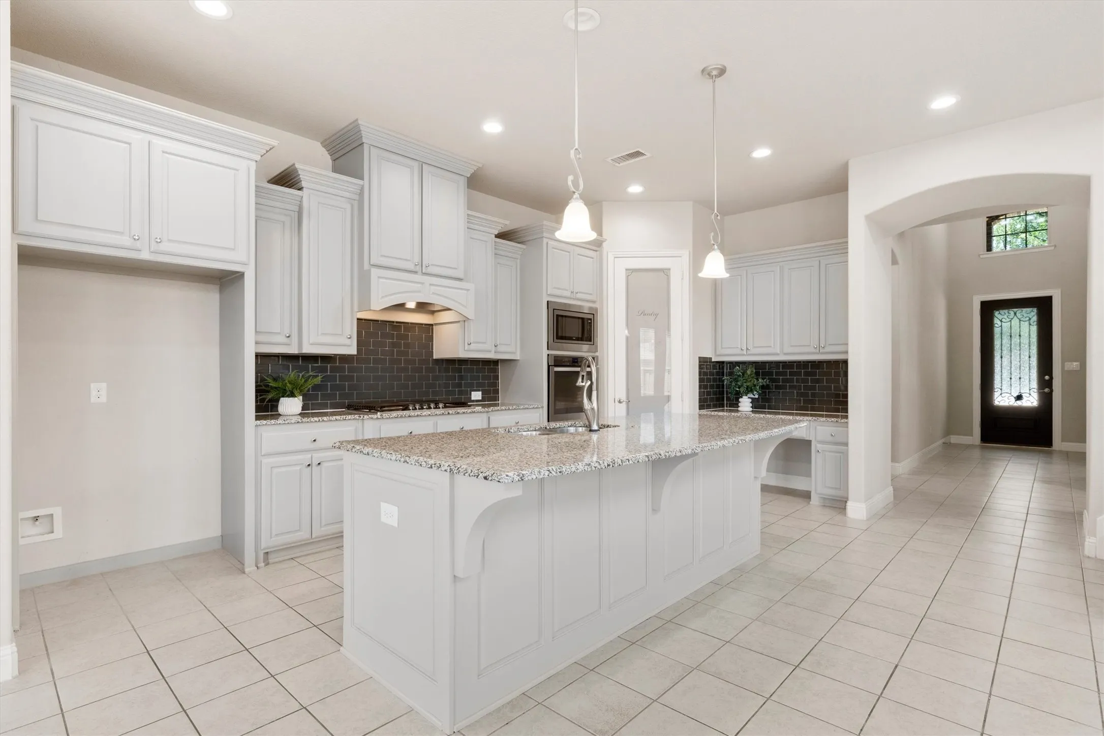 Single Family Residence For Sale in Collin County , 4109 Rainey Street, Mc Kinney, Texas 75070, 4 Bedroom, 4 Bathroom, 2 Garage spaces, 3,378 Sqft, built in 2017, mls#21342834, Real Estate Agent in Mc Kinney, Homes For Sale in Collin county, Homes For Sale in Mc Kinney, Realtor in Mc Kinney Texas, Real Estate Brokerage Independent Realty Texas, Luminita Cordes Realtor