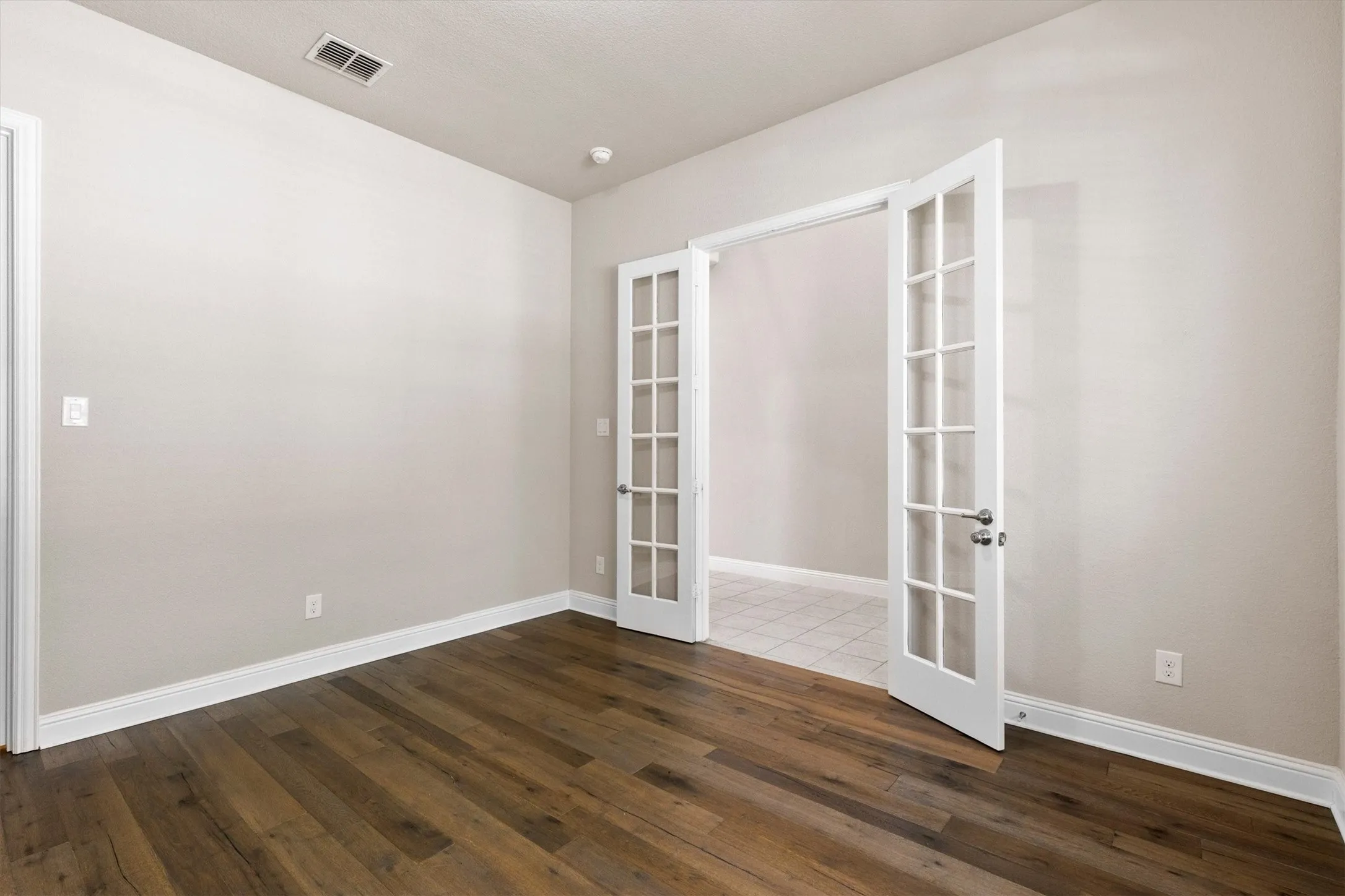 Single Family Residence For Sale in Collin County , 4109 Rainey Street, Mc Kinney, Texas 75070, 4 Bedroom, 4 Bathroom, 2 Garage spaces, 3,378 Sqft, built in 2017, mls#21342834, Real Estate Agent in Mc Kinney, Homes For Sale in Collin county, Homes For Sale in Mc Kinney, Realtor in Mc Kinney Texas, Real Estate Brokerage Independent Realty Texas, Luminita Cordes Realtor