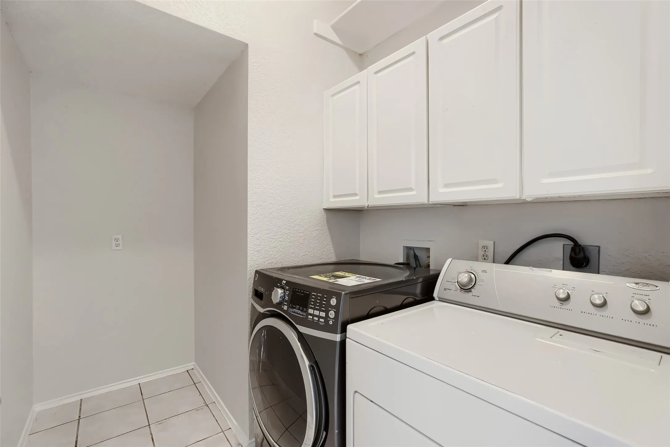 Single Family Residence For Sale in Dallas County , 1013 Hampstead Drive, Mesquite, Texas 75181, 5 Bedroom, 4 Bathroom, 3 Garage spaces, 3,605 Sqft, built in 2000, mls#21342607, Real Estate Agent in Mesquite, Homes For Sale in Dallas county, Homes For Sale in Mesquite, Realtor in Mesquite Texas, Real Estate Brokerage Independent Realty Texas, Luminita Cordes Realtor