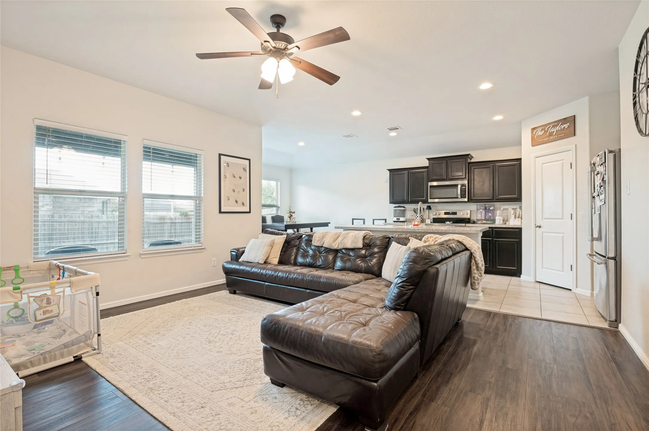 Single Family Residence For Sale in Tarrant County , 6929 Whisper Field, Fort Worth, Texas 76120, 3 Bedroom, 2 Bathroom, 2 Garage spaces, 1,450 Sqft, built in 2021, mls#21352749, Real Estate Agent in Fort Worth, Homes For Sale in Tarrant county, Homes For Sale in Fort Worth, Realtor in Fort Worth Texas, Real Estate Brokerage Independent Realty Texas, Luminita Cordes Realtor