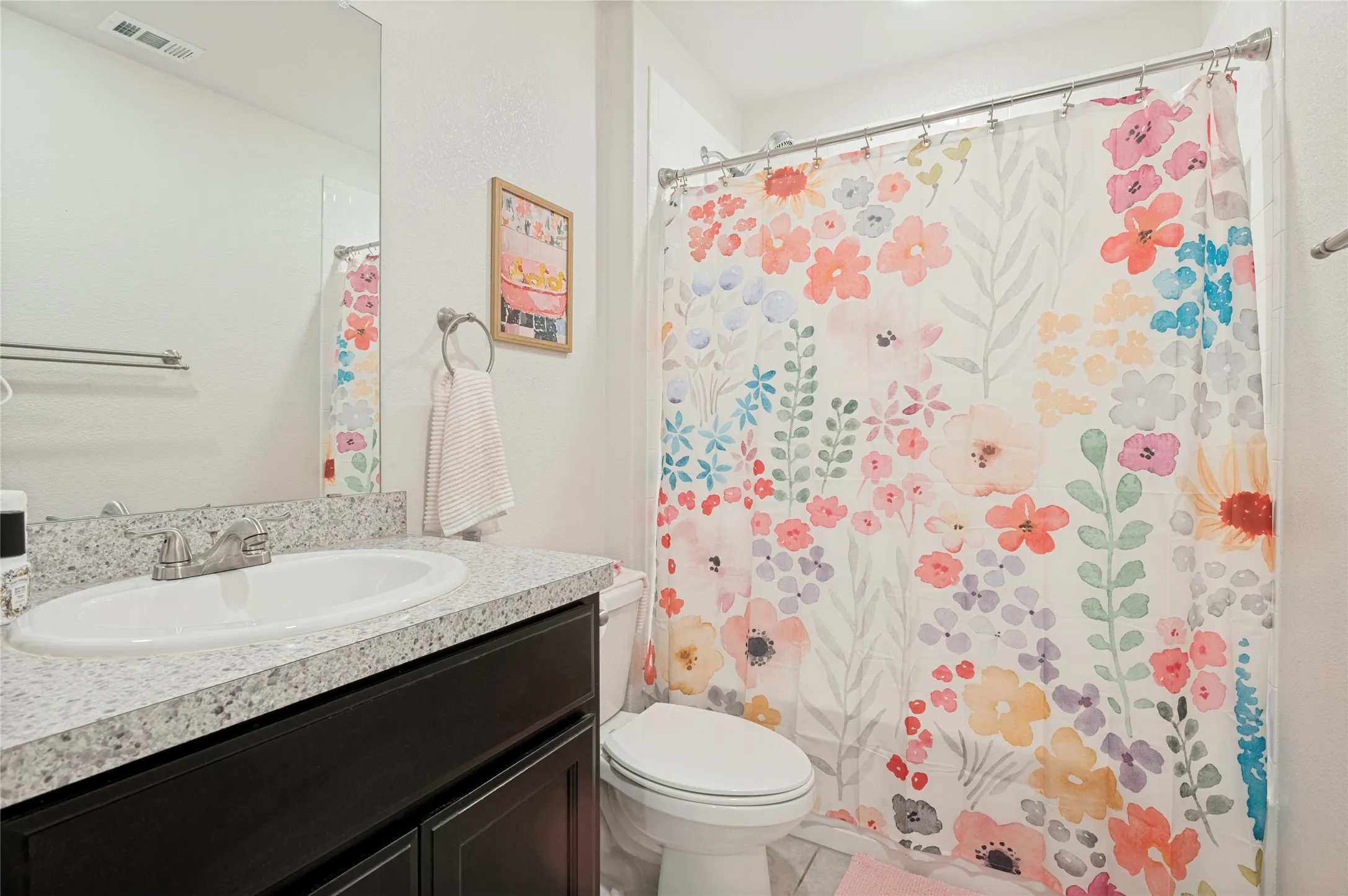 Single Family Residence For Sale in Tarrant County , 6929 Whisper Field, Fort Worth, Texas 76120, 3 Bedroom, 2 Bathroom, 2 Garage spaces, 1,450 Sqft, built in 2021, mls#21352749, Real Estate Agent in Fort Worth, Homes For Sale in Tarrant county, Homes For Sale in Fort Worth, Realtor in Fort Worth Texas, Real Estate Brokerage Independent Realty Texas, Luminita Cordes Realtor