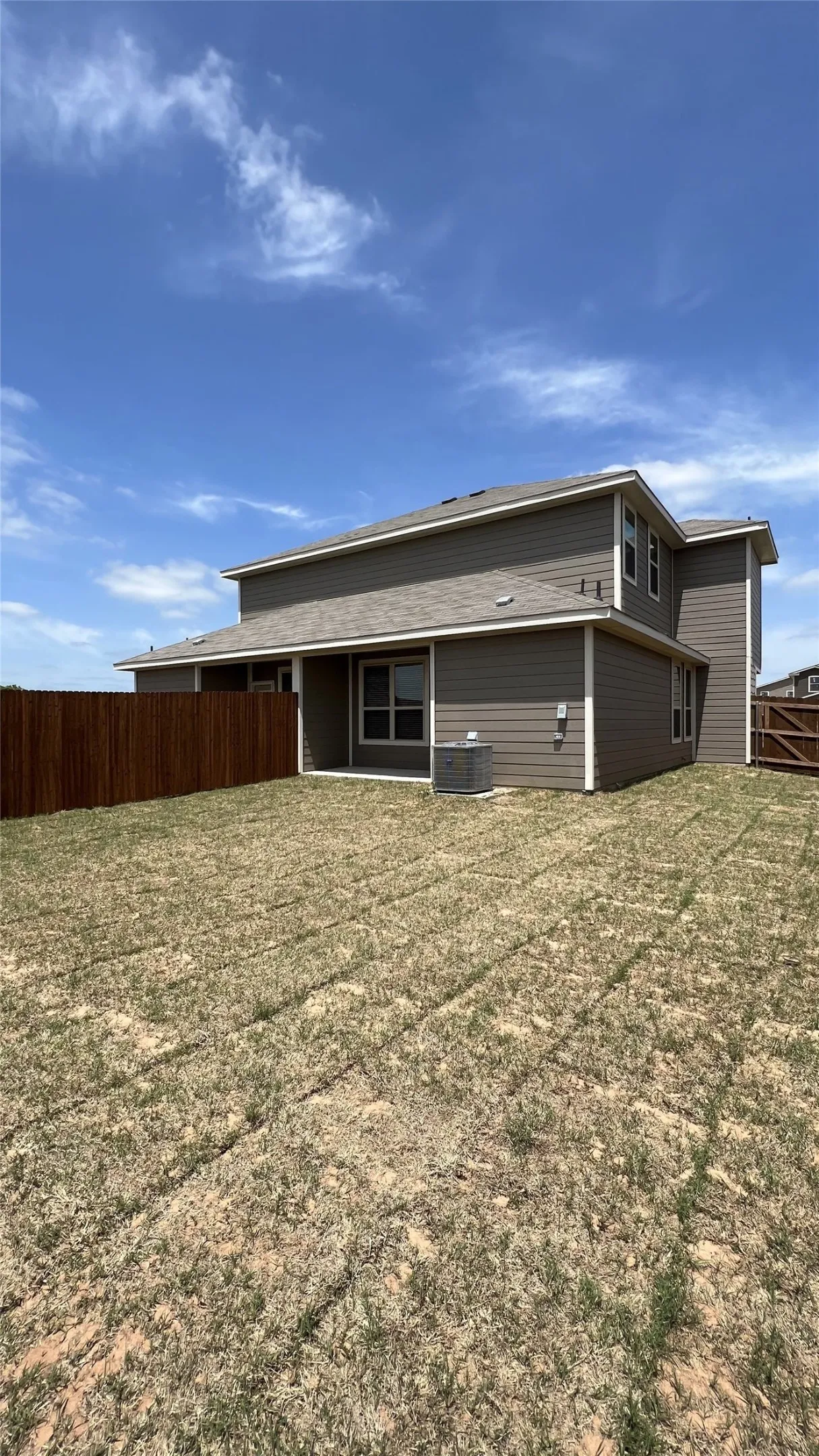 Duplex For Rent in Ellis County , 604 Harvest Moon Drive, Venus, Texas 76084, 3 Bedroom, 3 Bathroom, 2 Garage spaces, 1,422 Sqft, built in 2021, mls#21352892, Real Estate Agent in Venus, Homes For Rent in Ellis county, Homes For Rent in Venus, Realtor in Venus Texas, Real Estate Brokerage Independent Realty Texas, Luminita Cordes Realtor