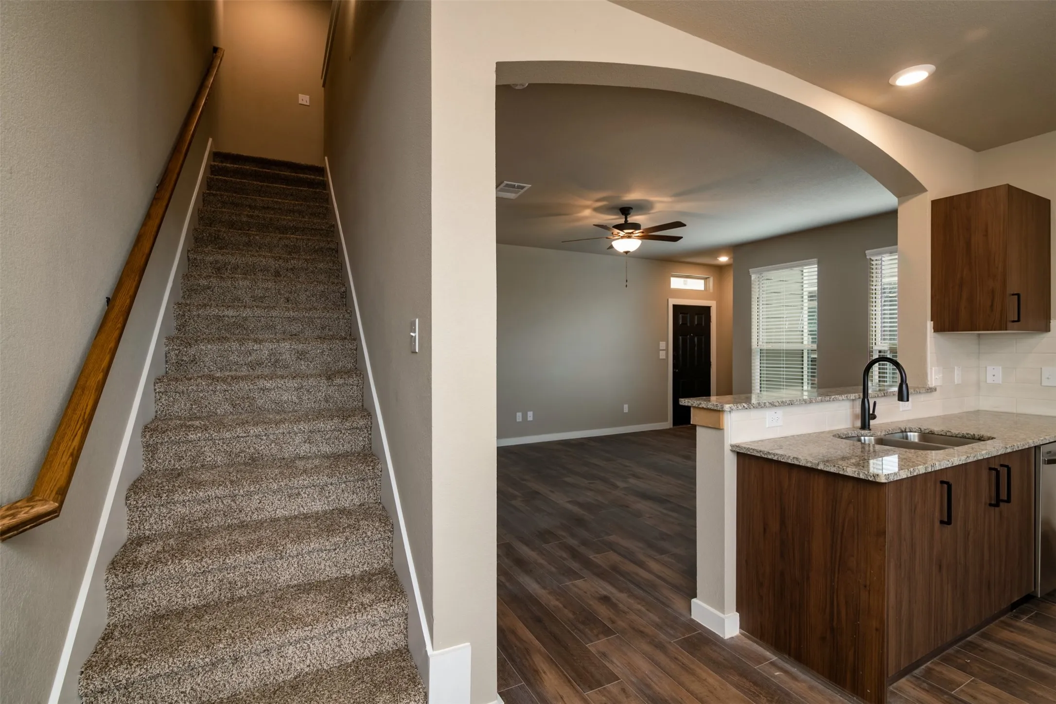 Duplex For Rent in Ellis County , 604 Harvest Moon Drive, Venus, Texas 76084, 3 Bedroom, 3 Bathroom, 2 Garage spaces, 1,422 Sqft, built in 2021, mls#21352892, Real Estate Agent in Venus, Homes For Rent in Ellis county, Homes For Rent in Venus, Realtor in Venus Texas, Real Estate Brokerage Independent Realty Texas, Luminita Cordes Realtor