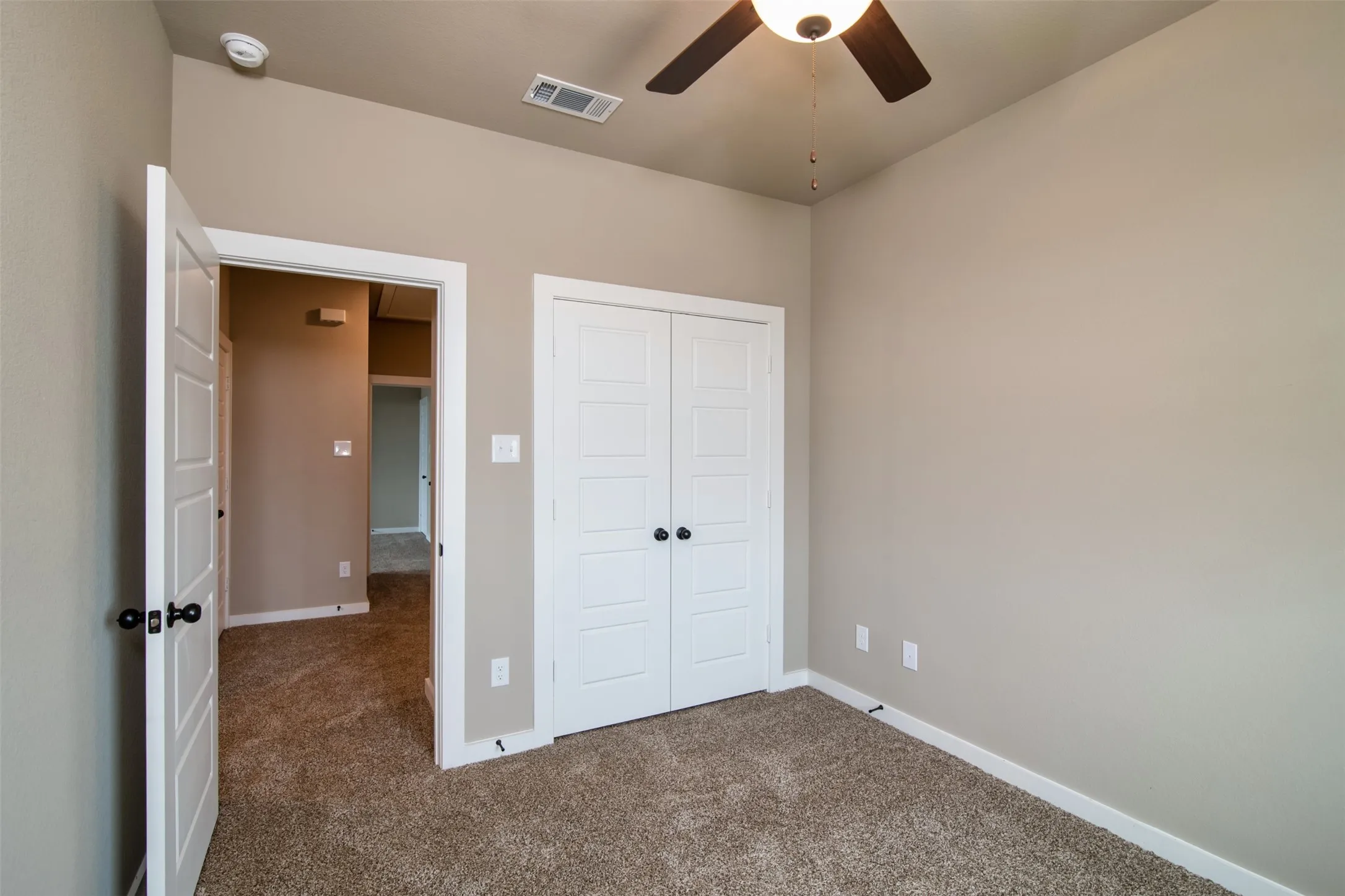 Duplex For Rent in Ellis County , 604 Harvest Moon Drive, Venus, Texas 76084, 3 Bedroom, 3 Bathroom, 2 Garage spaces, 1,422 Sqft, built in 2021, mls#21352892, Real Estate Agent in Venus, Homes For Rent in Ellis county, Homes For Rent in Venus, Realtor in Venus Texas, Real Estate Brokerage Independent Realty Texas, Luminita Cordes Realtor