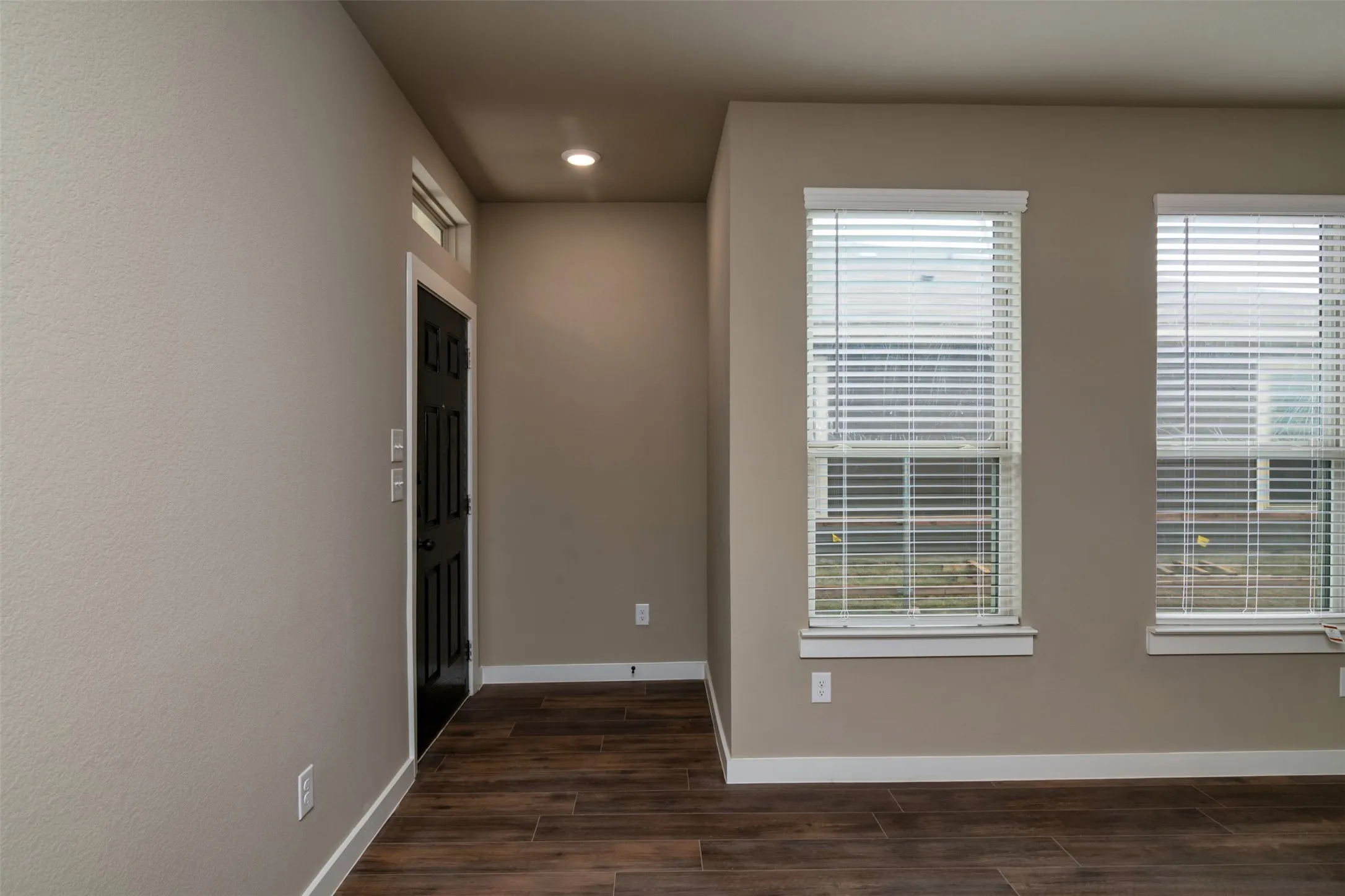 Duplex For Rent in Ellis County , 604 Harvest Moon Drive, Venus, Texas 76084, 3 Bedroom, 3 Bathroom, 2 Garage spaces, 1,422 Sqft, built in 2021, mls#21352892, Real Estate Agent in Venus, Homes For Rent in Ellis county, Homes For Rent in Venus, Realtor in Venus Texas, Real Estate Brokerage Independent Realty Texas, Luminita Cordes Realtor