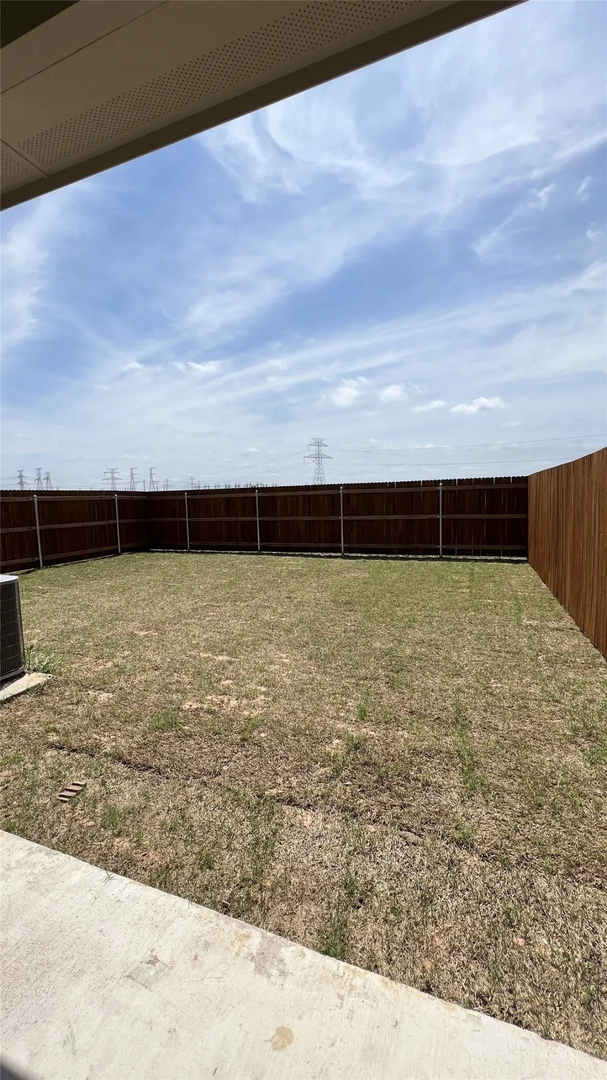 Duplex For Rent in Ellis County , 604 Harvest Moon Drive, Venus, Texas 76084, 3 Bedroom, 3 Bathroom, 2 Garage spaces, 1,422 Sqft, built in 2021, mls#21352892, Real Estate Agent in Venus, Homes For Rent in Ellis county, Homes For Rent in Venus, Realtor in Venus Texas, Real Estate Brokerage Independent Realty Texas, Luminita Cordes Realtor