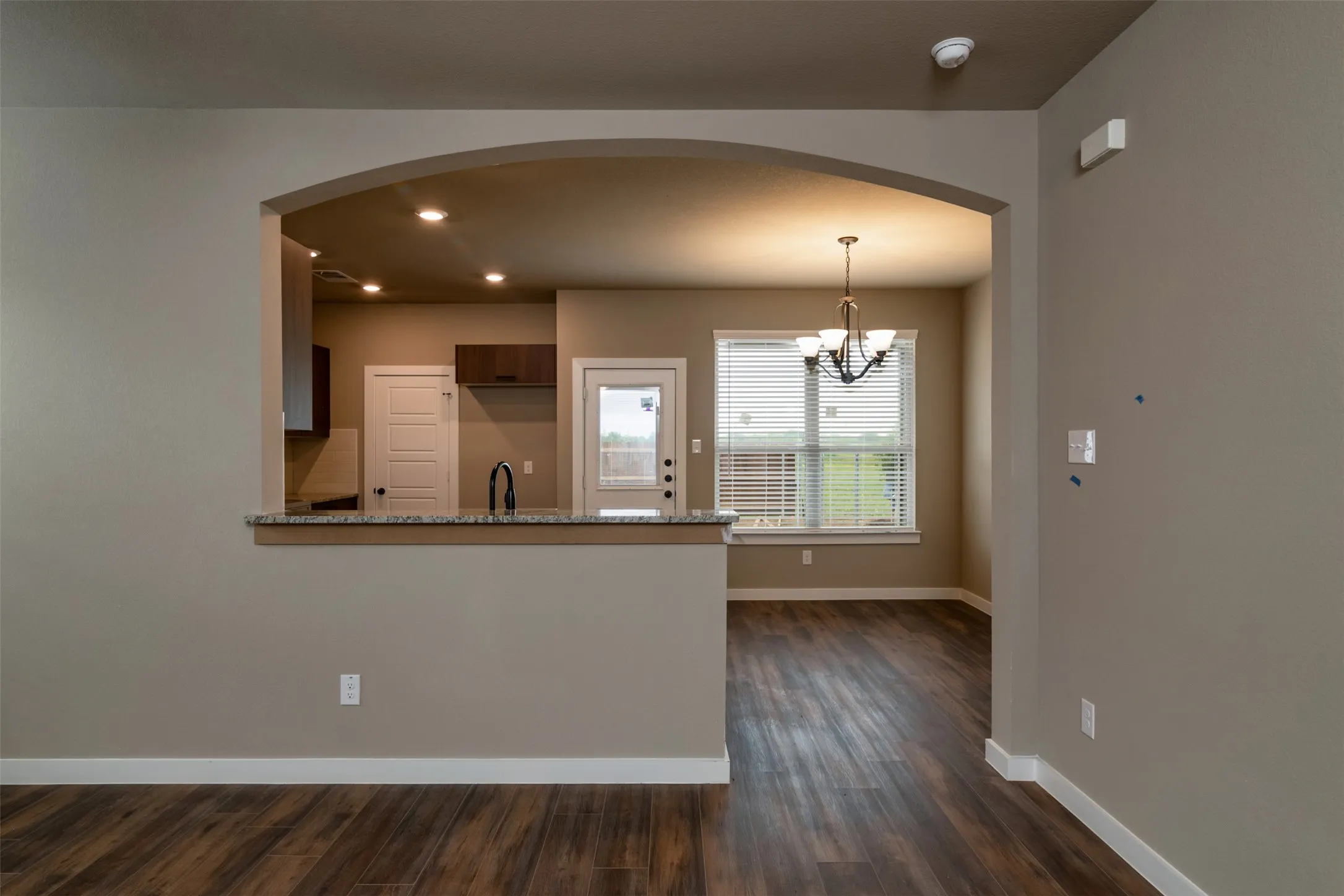 Duplex For Rent in Ellis County , 604 Harvest Moon Drive, Venus, Texas 76084, 3 Bedroom, 3 Bathroom, 2 Garage spaces, 1,422 Sqft, built in 2021, mls#21352892, Real Estate Agent in Venus, Homes For Rent in Ellis county, Homes For Rent in Venus, Realtor in Venus Texas, Real Estate Brokerage Independent Realty Texas, Luminita Cordes Realtor