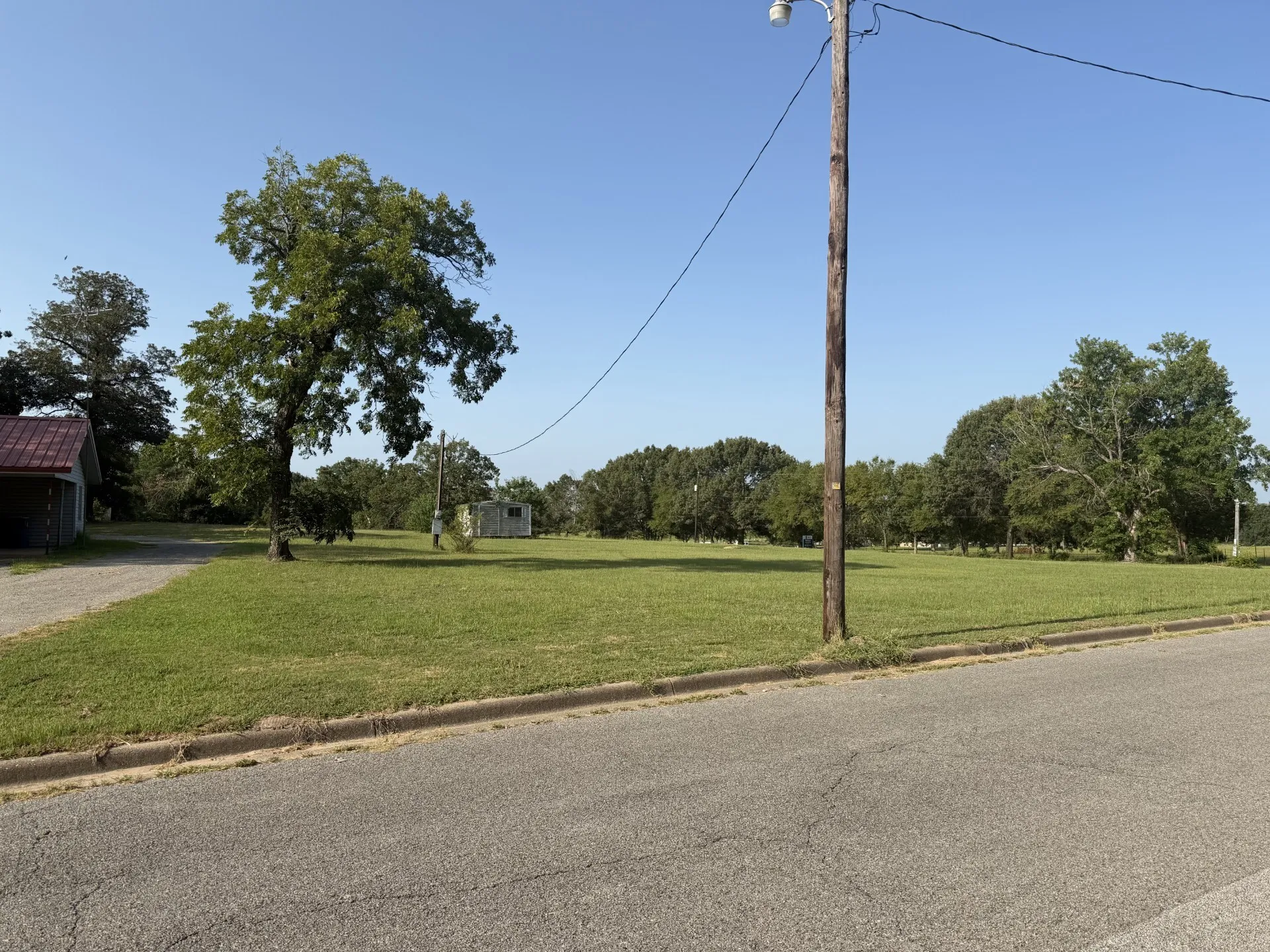 Unimproved Land For Sale in Henderson County , 112 Gibson Road, Athens, Texas 75751, 0, 0, Garage spaces, 0 Sqft, built in 1958, Price $294,750, mls#21352908, Real Estate Agent in Athens, Homes For Sale in Henderson county, Homes For Sale in Athens, Realtor in Athens Texas, Real Estate Brokerage Independent Realty Texas, Luminita Cordes Realtor