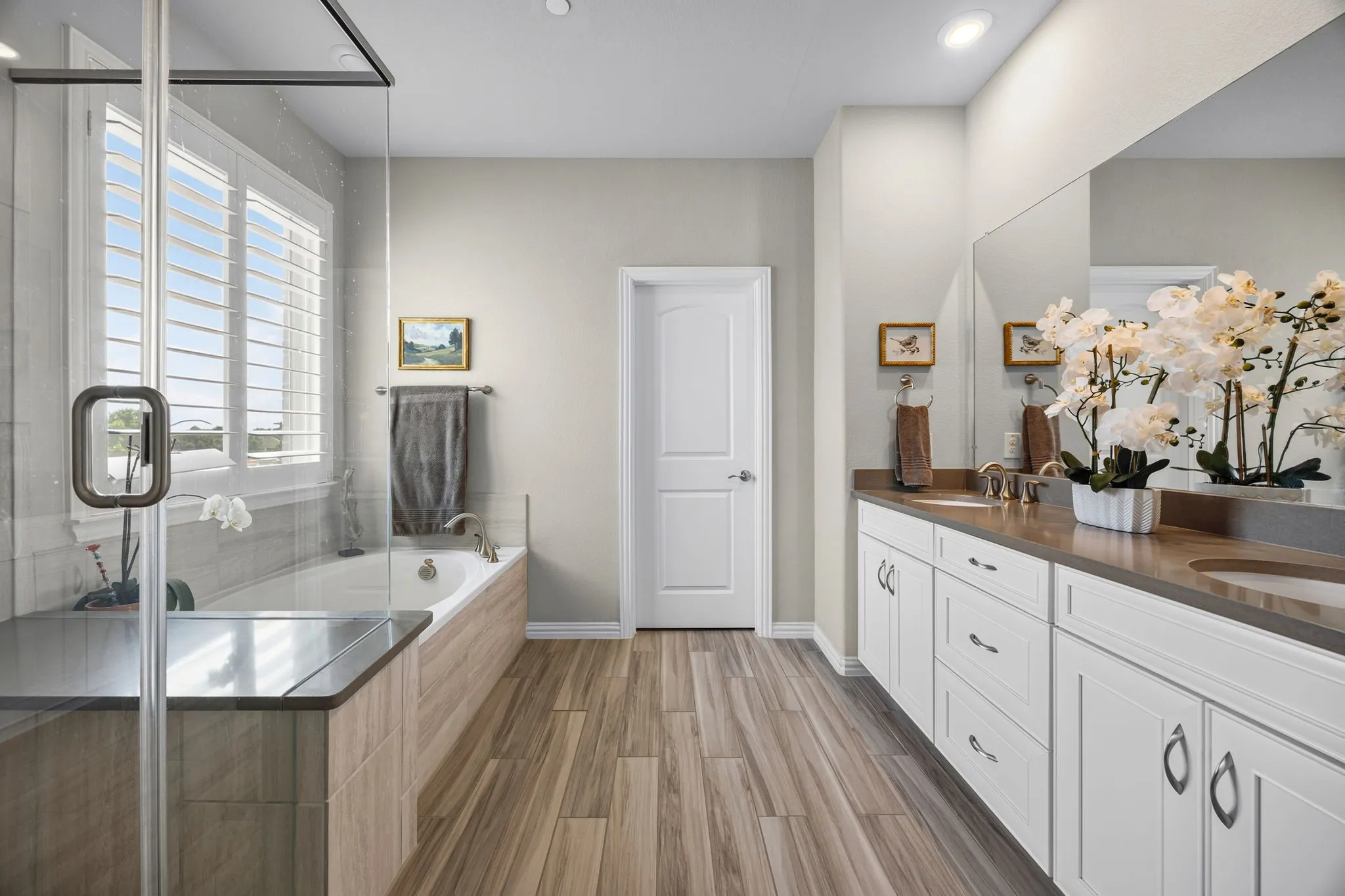 Single Family Residence For Sale in Collin County , 1325 Bailey Lane, Allen, Texas 75013, 3 Bedroom, 3 Bathroom, 2 Garage spaces, 2,367 Sqft, built in 2018, mls#21350985, Real Estate Agent in Allen, Homes For Sale in Collin county, Homes For Sale in Allen, Realtor in Allen Texas, Real Estate Brokerage Independent Realty Texas, Luminita Cordes Realtor