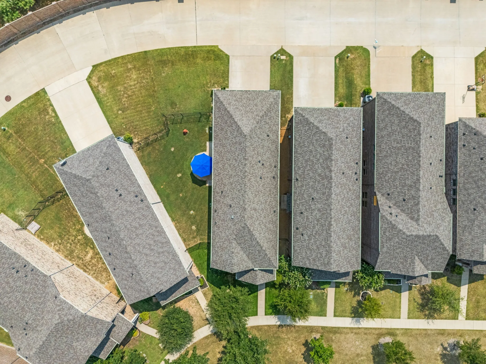 Single Family Residence For Sale in Collin County , 1325 Bailey Lane, Allen, Texas 75013, 3 Bedroom, 3 Bathroom, 2 Garage spaces, 2,367 Sqft, built in 2018, mls#21350985, Real Estate Agent in Allen, Homes For Sale in Collin county, Homes For Sale in Allen, Realtor in Allen Texas, Real Estate Brokerage Independent Realty Texas, Luminita Cordes Realtor
