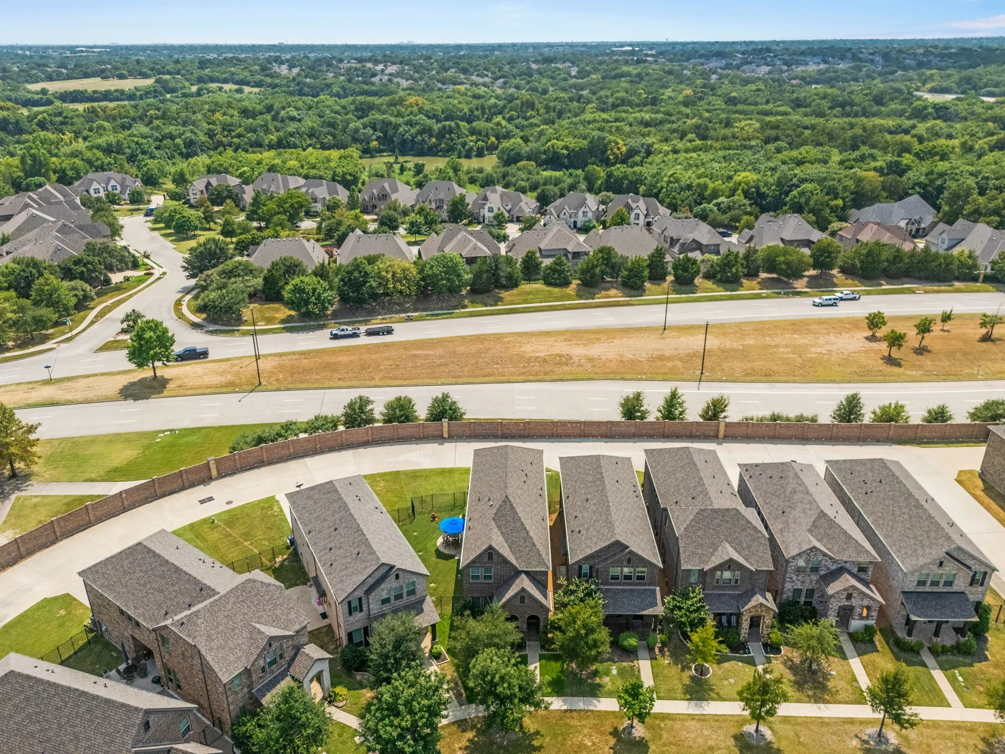 Single Family Residence For Sale in Collin County , 1325 Bailey Lane, Allen, Texas 75013, 3 Bedroom, 3 Bathroom, 2 Garage spaces, 2,367 Sqft, built in 2018, mls#21350985, Real Estate Agent in Allen, Homes For Sale in Collin county, Homes For Sale in Allen, Realtor in Allen Texas, Real Estate Brokerage Independent Realty Texas, Luminita Cordes Realtor