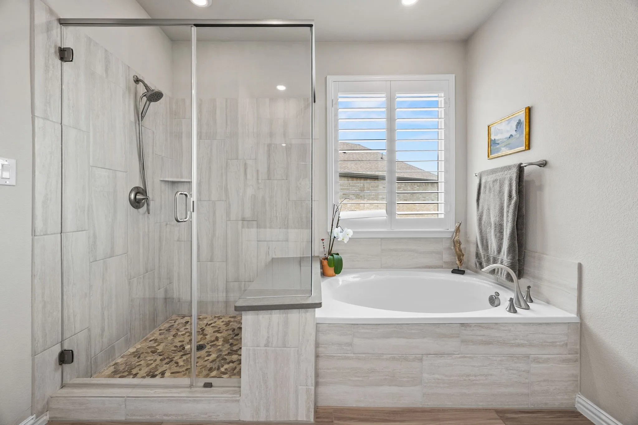 Single Family Residence For Sale in Collin County , 1325 Bailey Lane, Allen, Texas 75013, 3 Bedroom, 3 Bathroom, 2 Garage spaces, 2,367 Sqft, built in 2018, mls#21350985, Real Estate Agent in Allen, Homes For Sale in Collin county, Homes For Sale in Allen, Realtor in Allen Texas, Real Estate Brokerage Independent Realty Texas, Luminita Cordes Realtor