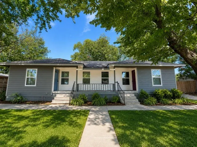 Duplex For Sale in Dallas County , 1507 Maple Drive, Garland, Texas 75042, 4 Bedroom, 2 Bathroom, Garage spaces, 0 Sqft, built in 1948, Price $320,000, mls#21351589, Real Estate Agent in Garland, Homes For Sale in Dallas county, Homes For Sale in Garland, Realtor in Garland Texas, Real Estate Brokerage Independent Realty Texas, Luminita Cordes Realtor
