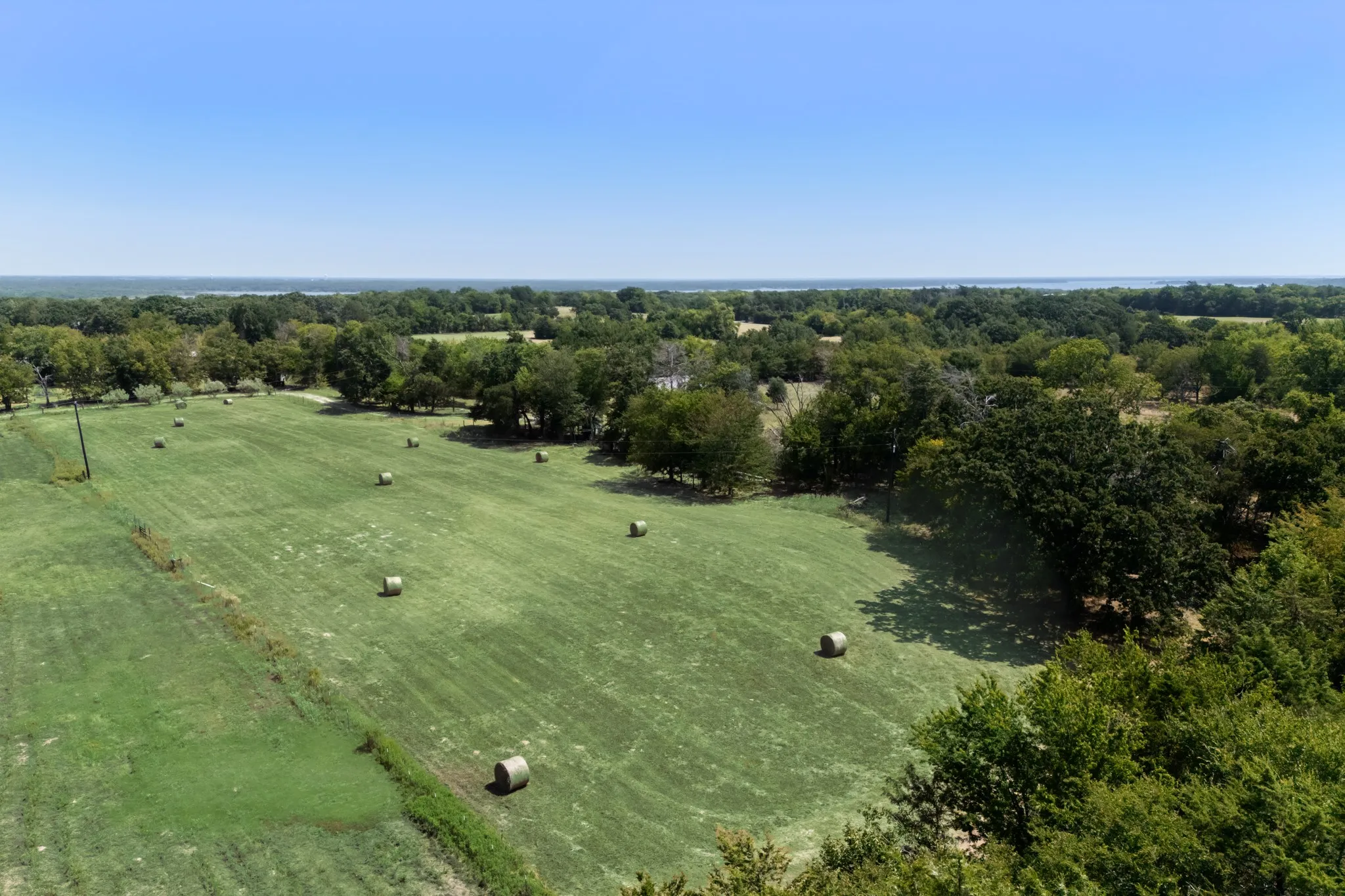 Single Family Residence For Sale in Kaufman County , 13905 Debbie Lane, Quinlan, Texas 75474, 4 Bedroom, 2 Bathroom, 2 Garage spaces, 1,399 Sqft, built in 1996, mls#21352887, Real Estate Agent in Quinlan, Homes For Sale in Kaufman county, Homes For Sale in Quinlan, Realtor in Quinlan Texas, Real Estate Brokerage Independent Realty Texas, Luminita Cordes Realtor
