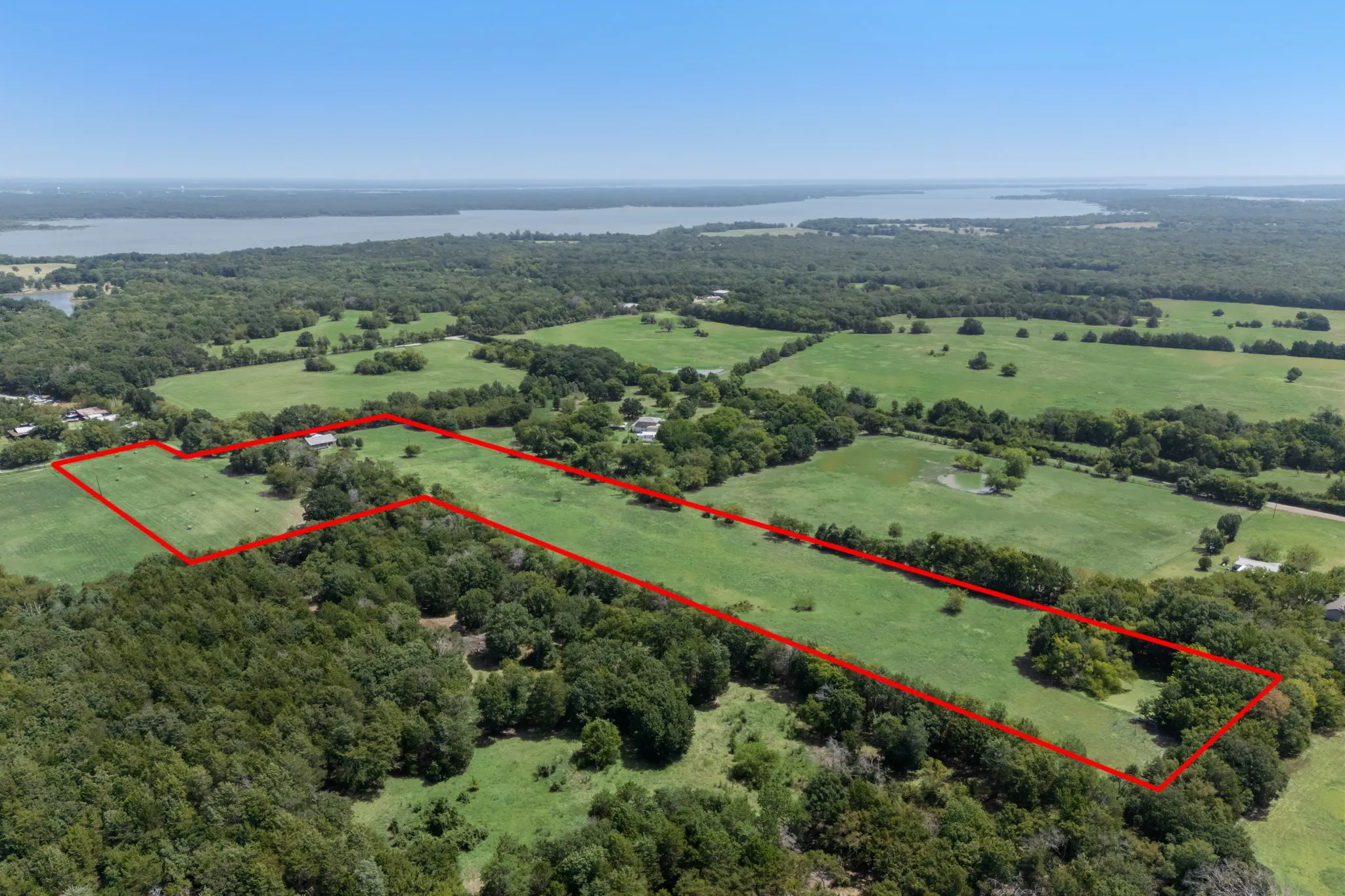 Single Family Residence For Sale in Kaufman County , 13905 Debbie Lane, Quinlan, Texas 75474, 4 Bedroom, 2 Bathroom, 2 Garage spaces, 1,399 Sqft, built in 1996, mls#21352887, Real Estate Agent in Quinlan, Homes For Sale in Kaufman county, Homes For Sale in Quinlan, Realtor in Quinlan Texas, Real Estate Brokerage Independent Realty Texas, Luminita Cordes Realtor