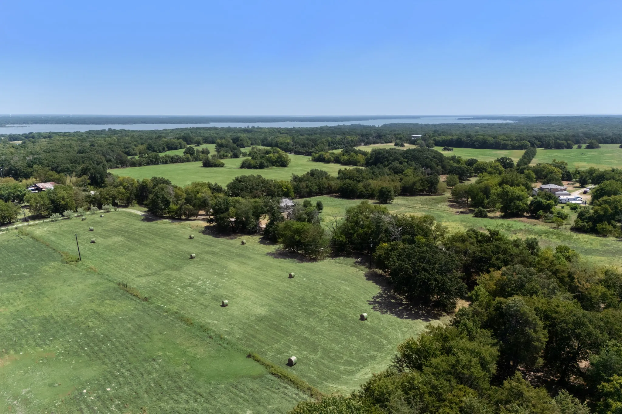 Single Family Residence For Sale in Kaufman County , 13905 Debbie Lane, Quinlan, Texas 75474, 4 Bedroom, 2 Bathroom, 2 Garage spaces, 1,399 Sqft, built in 1996, mls#21352887, Real Estate Agent in Quinlan, Homes For Sale in Kaufman county, Homes For Sale in Quinlan, Realtor in Quinlan Texas, Real Estate Brokerage Independent Realty Texas, Luminita Cordes Realtor