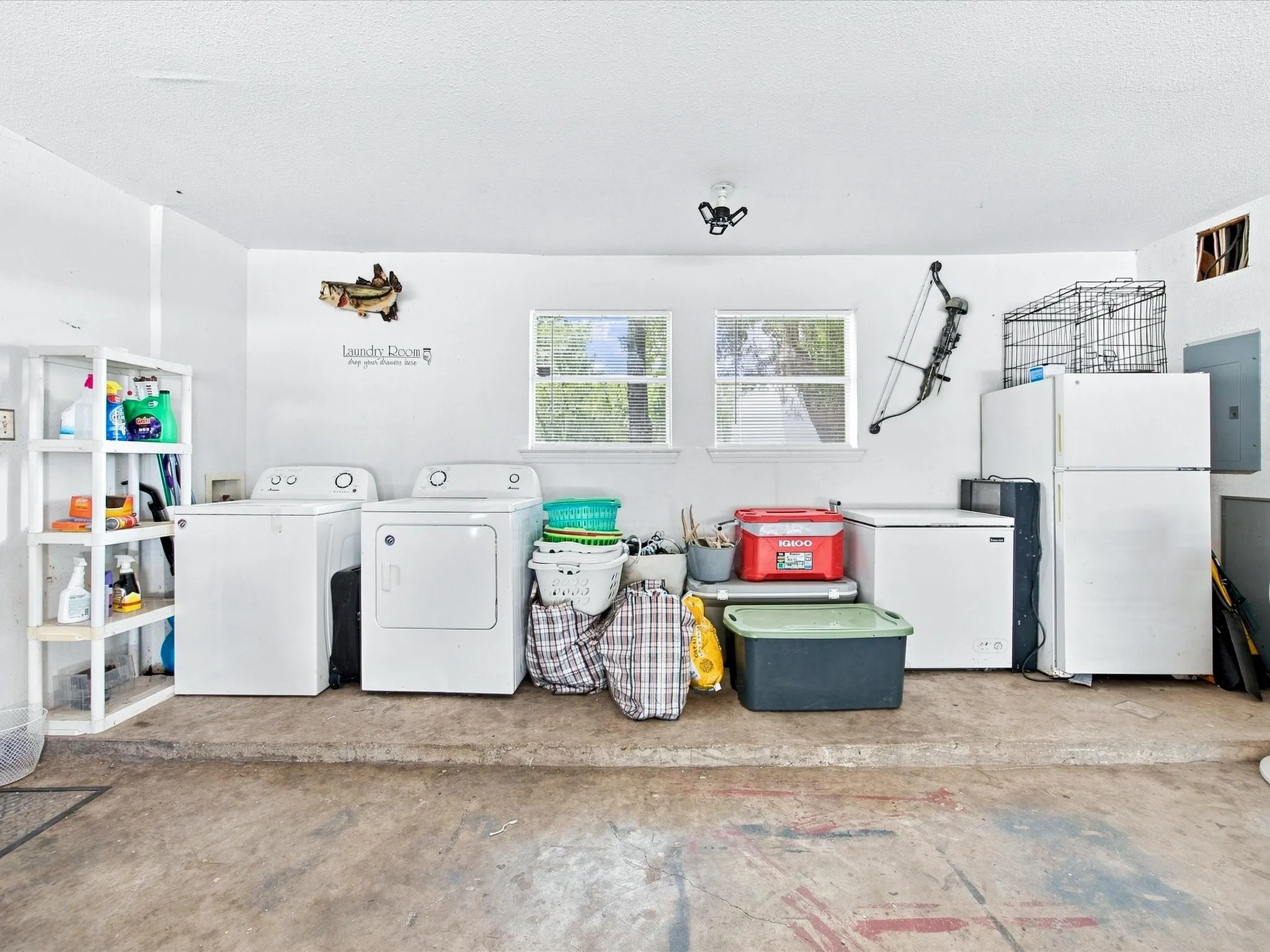 Single Family Residence For Sale in Ellis County , 5022 Ensign Road, Ennis, Texas 75119, 3 Bedroom, 2 Bathroom, 2 Garage spaces, 1,596 Sqft, built in 1978, mls#21352921, Real Estate Agent in Ennis, Homes For Sale in Ellis county, Homes For Sale in Ennis, Realtor in Ennis Texas, Real Estate Brokerage Independent Realty Texas, Luminita Cordes Realtor