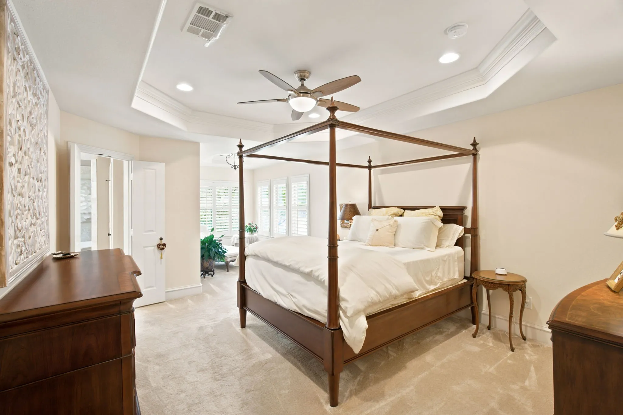Single Family Residence For Sale in Dallas County , 5147 Miller Avenue, Dallas, Texas 75206, 3 Bedroom, 3 Bathroom, 2 Garage spaces, 2,485 Sqft, built in 2005, mls#21339192, Real Estate Agent in Dallas, Homes For Sale in Dallas county, Homes For Sale in Dallas, Realtor in Dallas Texas, Real Estate Brokerage Independent Realty Texas, Luminita Cordes Realtor