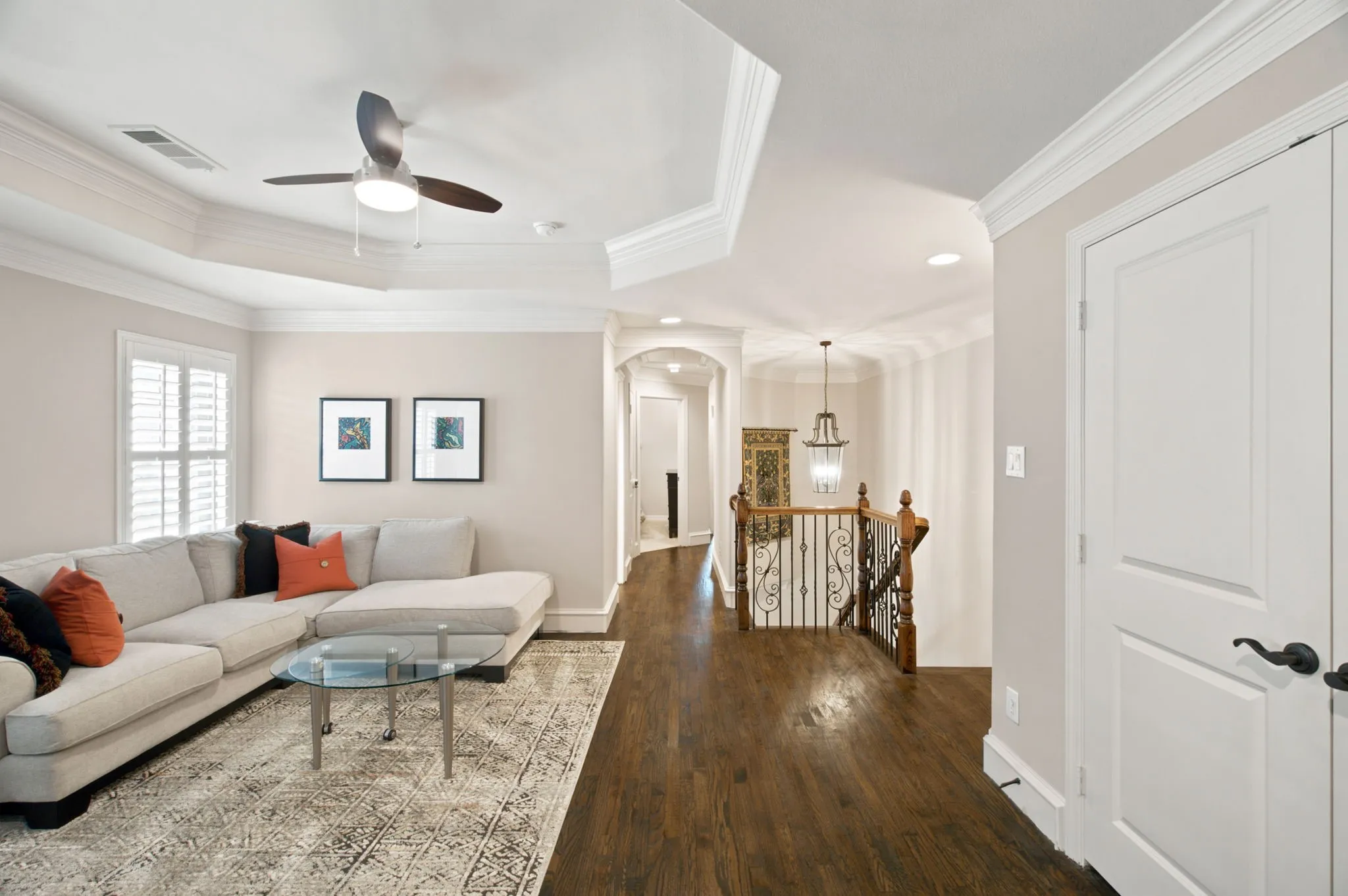 Single Family Residence For Sale in Dallas County , 5147 Miller Avenue, Dallas, Texas 75206, 3 Bedroom, 3 Bathroom, 2 Garage spaces, 2,485 Sqft, built in 2005, mls#21339192, Real Estate Agent in Dallas, Homes For Sale in Dallas county, Homes For Sale in Dallas, Realtor in Dallas Texas, Real Estate Brokerage Independent Realty Texas, Luminita Cordes Realtor