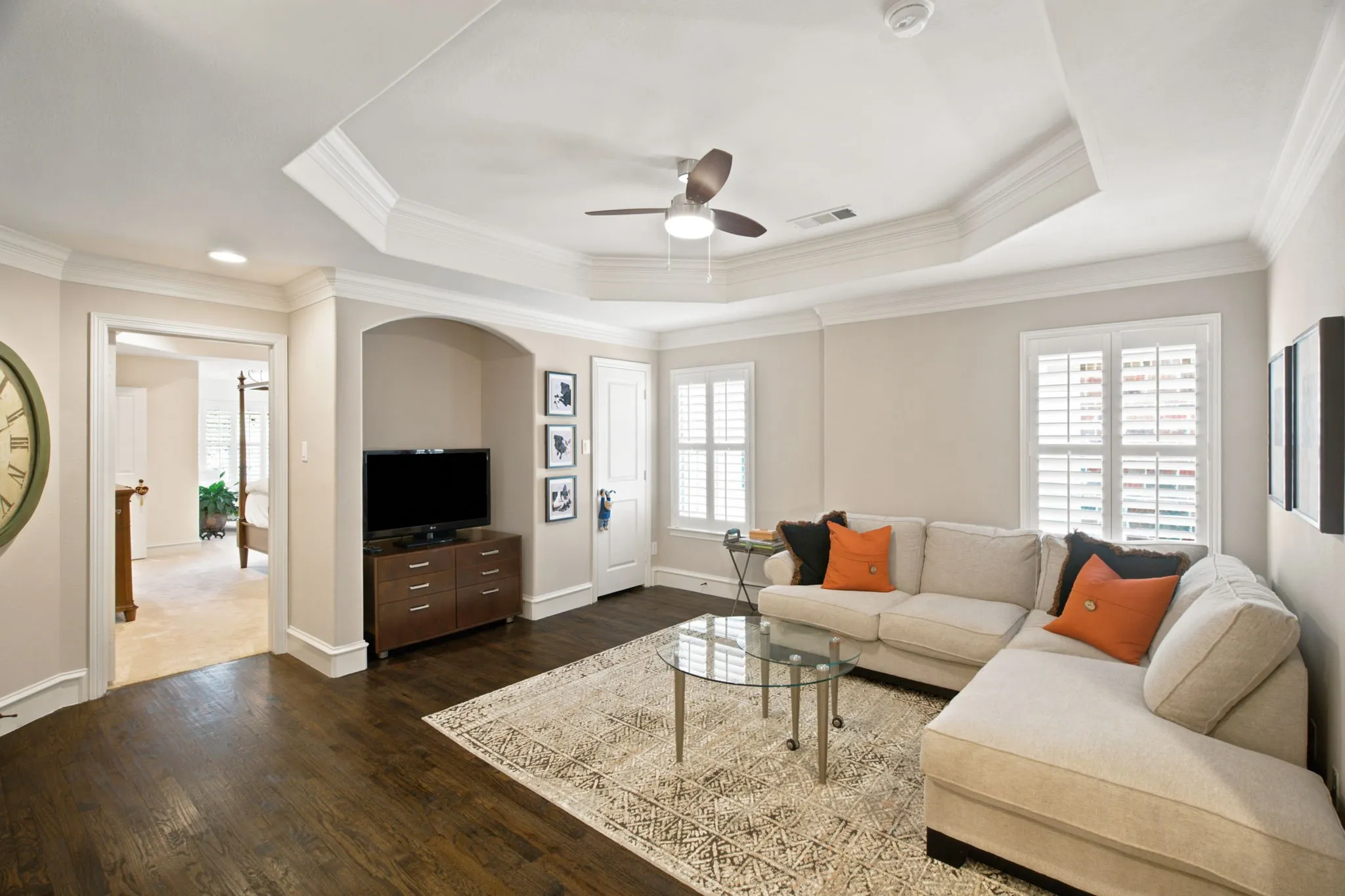Single Family Residence For Sale in Dallas County , 5147 Miller Avenue, Dallas, Texas 75206, 3 Bedroom, 3 Bathroom, 2 Garage spaces, 2,485 Sqft, built in 2005, mls#21339192, Real Estate Agent in Dallas, Homes For Sale in Dallas county, Homes For Sale in Dallas, Realtor in Dallas Texas, Real Estate Brokerage Independent Realty Texas, Luminita Cordes Realtor