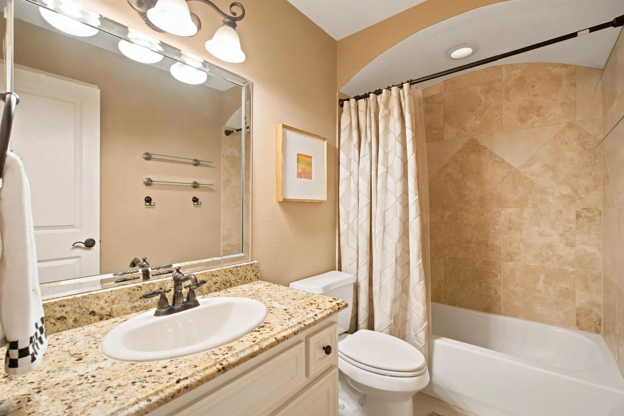 Single Family Residence For Sale in Dallas County , 5147 Miller Avenue, Dallas, Texas 75206, 3 Bedroom, 3 Bathroom, 2 Garage spaces, 2,485 Sqft, built in 2005, mls#21339192, Real Estate Agent in Dallas, Homes For Sale in Dallas county, Homes For Sale in Dallas, Realtor in Dallas Texas, Real Estate Brokerage Independent Realty Texas, Luminita Cordes Realtor