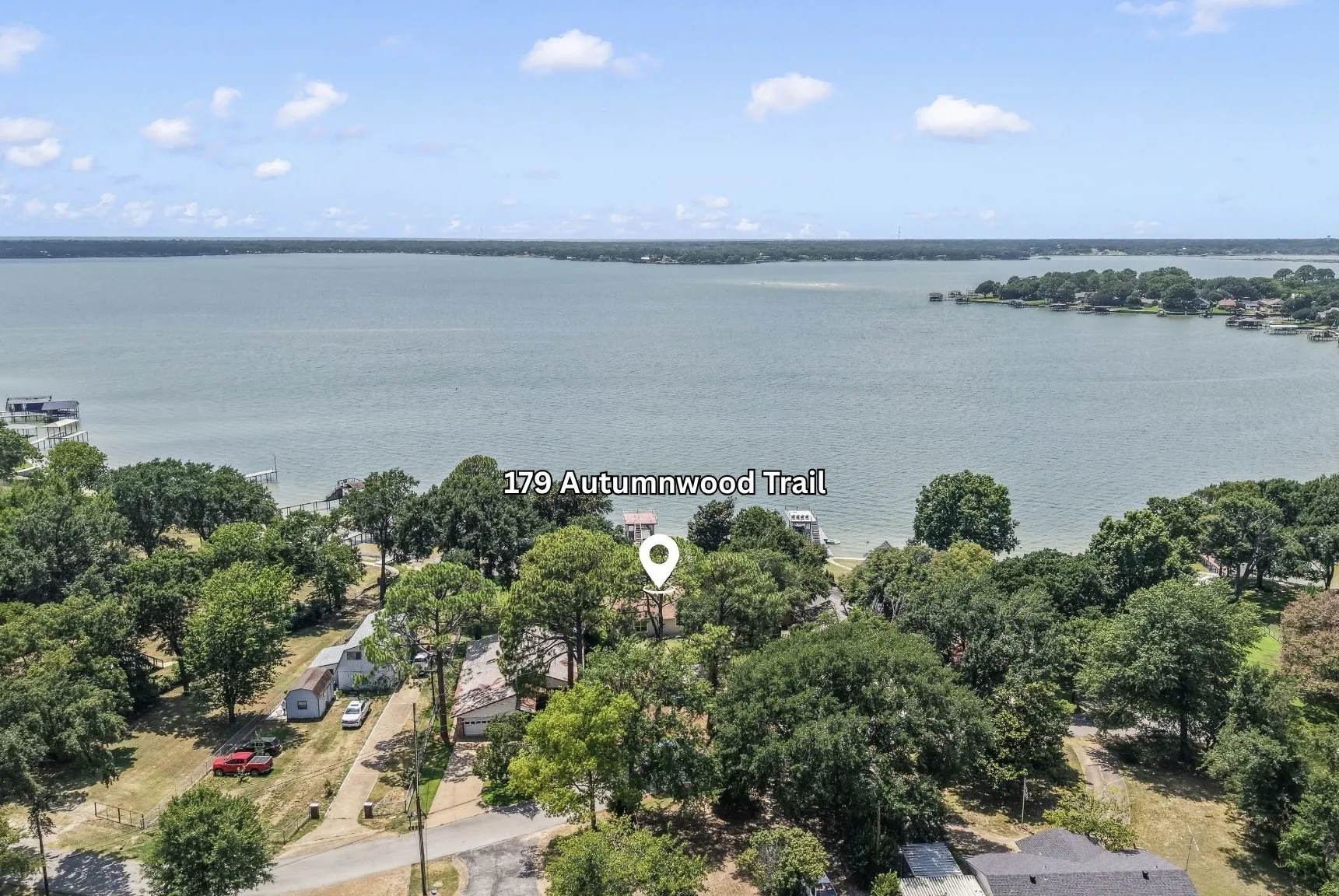 Single Family Residence For Sale in Henderson County , 179 Autumn Wood Trail, Gun Barrel City, Texas 75156, 2 Bedroom, 2 Bathroom, Garage spaces, 1,246 Sqft, built in 1977, Price $578,000, mls#21346675, Real Estate Agent in Gun Barrel City, Homes For Sale in Henderson county, Homes For Sale in Gun Barrel City, Realtor in Gun Barrel City Texas, Real Estate Brokerage Independent Realty Texas, Luminita Cordes Realtor
