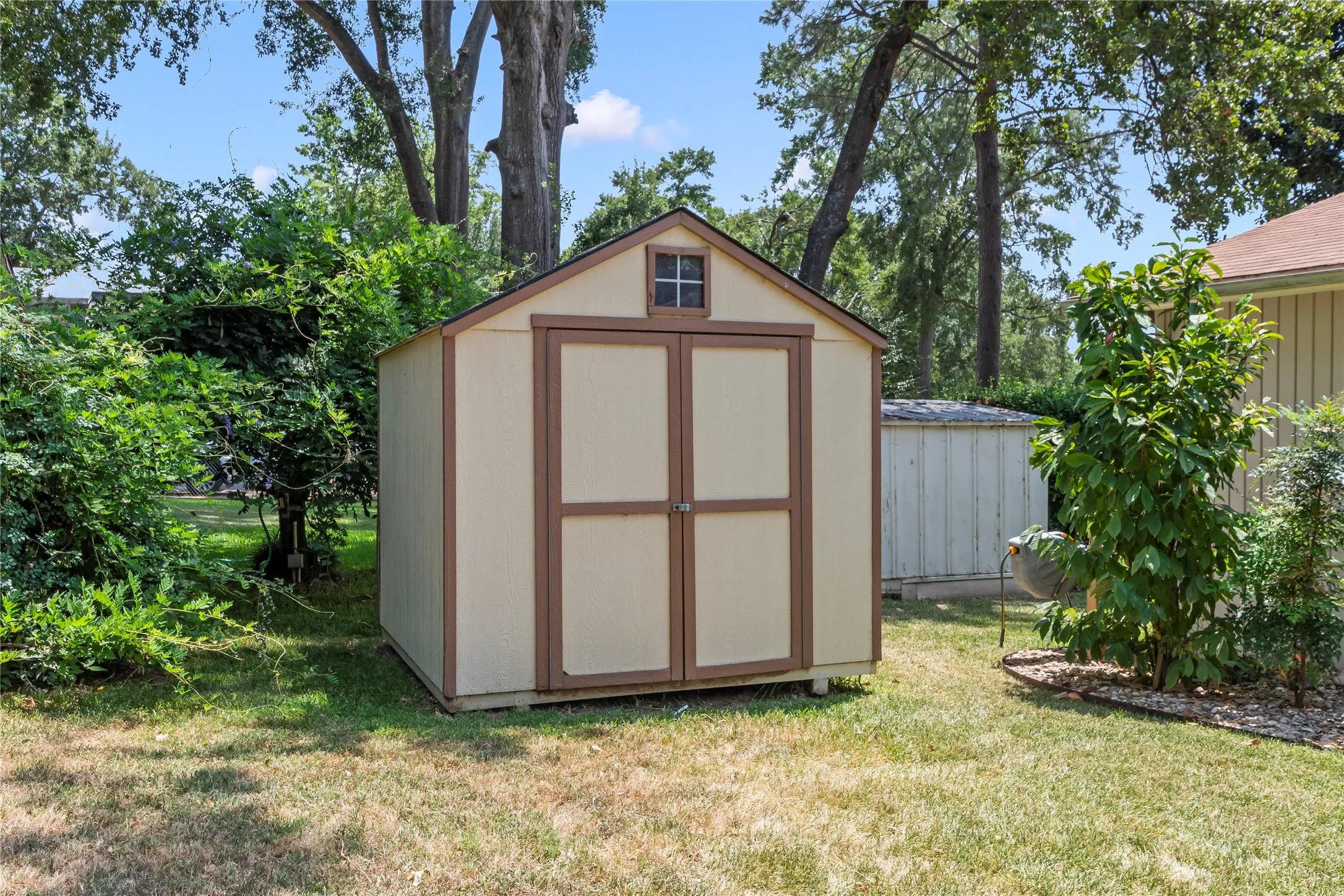 Outside storage shed