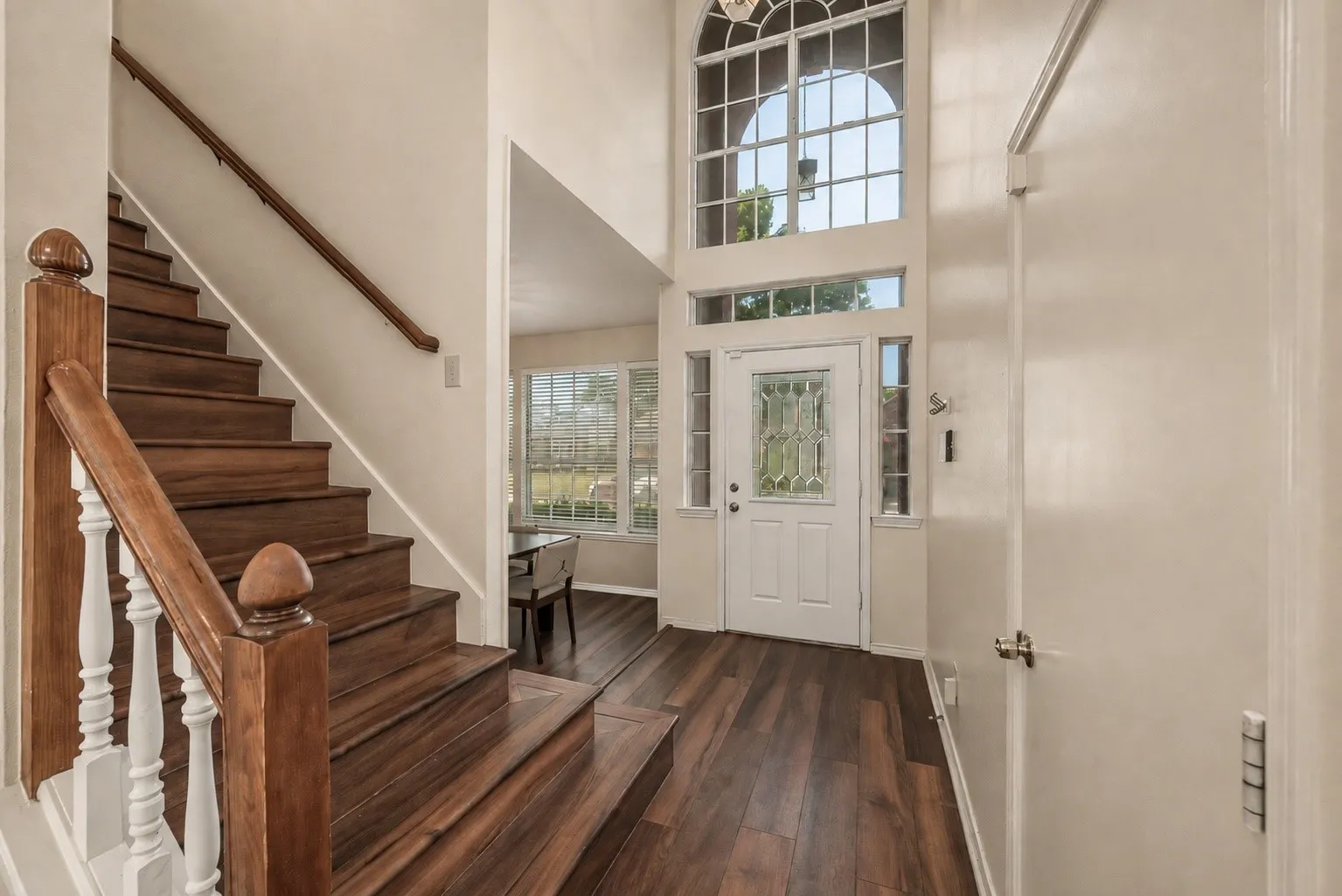 Single Family Residence For Sale in Tarrant County , 8112 Fireside Drive, North Richland Hills, Texas 76182, 4 Bedroom, 3 Bathroom, 2 Garage spaces, 2,113 Sqft, built in 1989, mls#21352368, Real Estate Agent in North Richland Hills, Homes For Sale in Tarrant county, Homes For Sale in North Richland Hills, Realtor in North Richland Hills Texas, Real Estate Brokerage Independent Realty Texas, Luminita Cordes Realtor