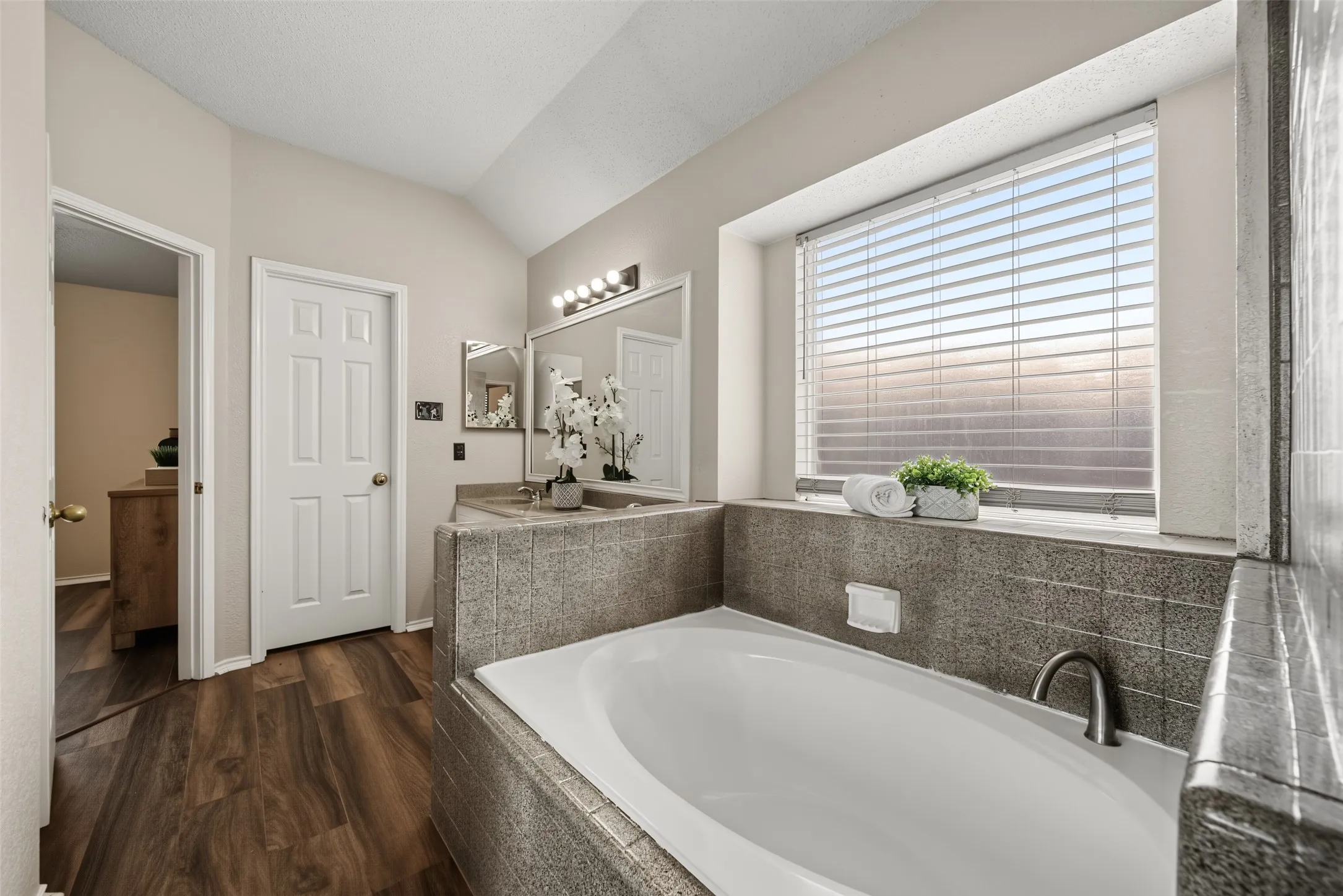 Single Family Residence For Sale in Tarrant County , 8112 Fireside Drive, North Richland Hills, Texas 76182, 4 Bedroom, 3 Bathroom, 2 Garage spaces, 2,113 Sqft, built in 1989, mls#21352368, Real Estate Agent in North Richland Hills, Homes For Sale in Tarrant county, Homes For Sale in North Richland Hills, Realtor in North Richland Hills Texas, Real Estate Brokerage Independent Realty Texas, Luminita Cordes Realtor