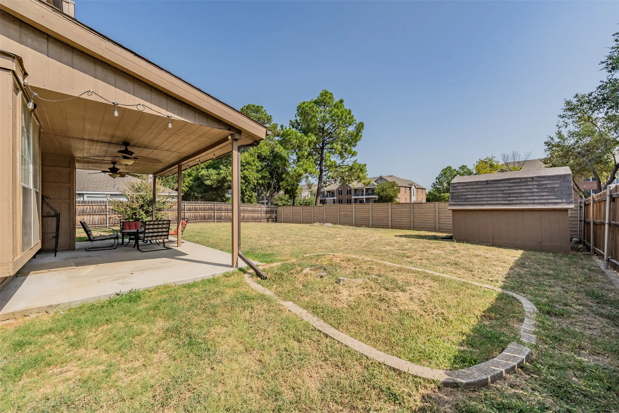 Single Family Residence For Sale in Tarrant County , 8112 Fireside Drive, North Richland Hills, Texas 76182, 4 Bedroom, 3 Bathroom, 2 Garage spaces, 2,113 Sqft, built in 1989, mls#21352368, Real Estate Agent in North Richland Hills, Homes For Sale in Tarrant county, Homes For Sale in North Richland Hills, Realtor in North Richland Hills Texas, Real Estate Brokerage Independent Realty Texas, Luminita Cordes Realtor