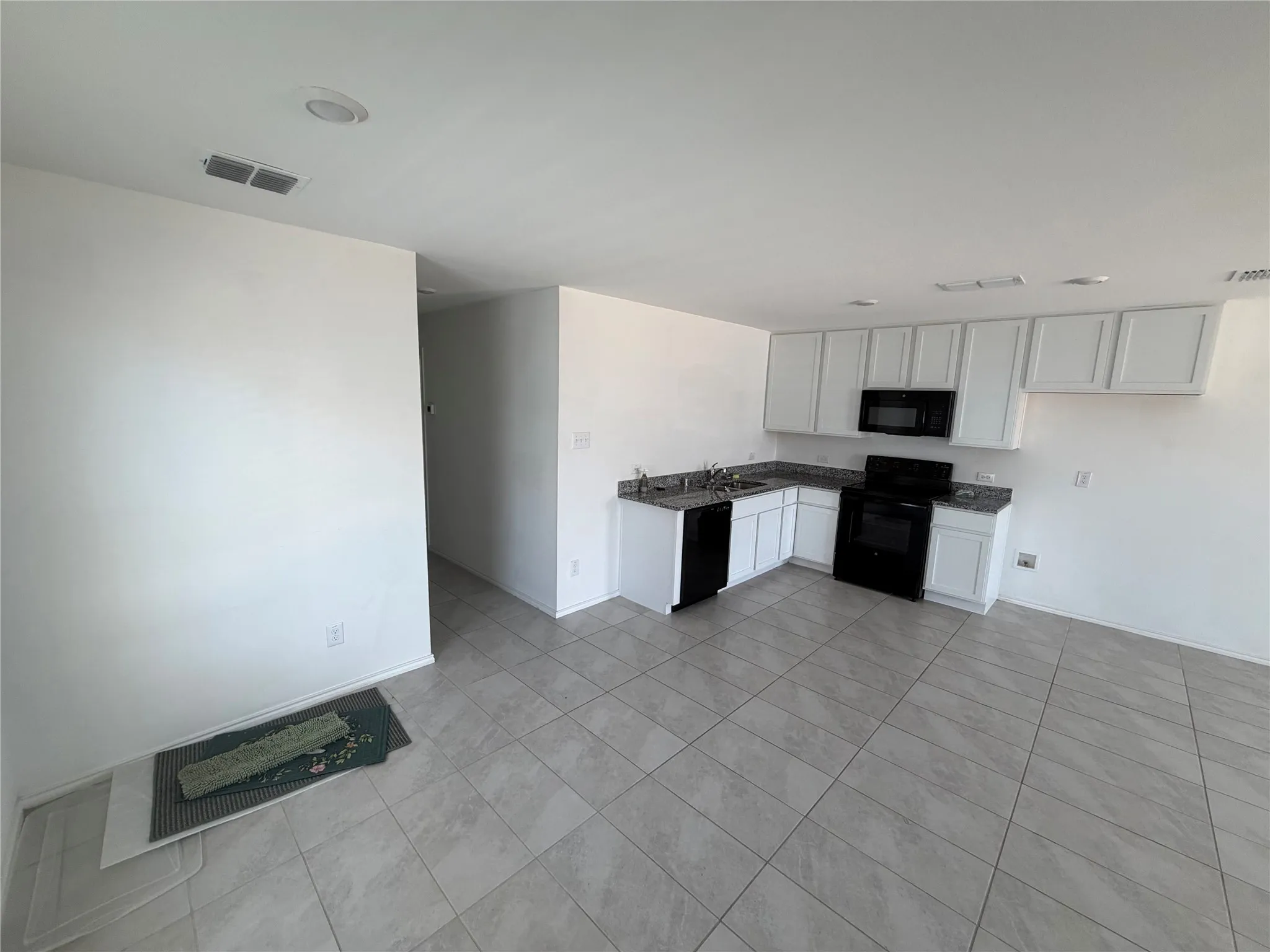 Single Family Residence For Rent in Collin County , 153 Thresher Lane, Princeton, Texas 75407, 4 Bedroom, 2 Bathroom, Garage spaces, 1,300 Sqft, built in 2023, mls#21352925, Real Estate Agent in Princeton, Homes For Rent in Collin county, Homes For Rent in Princeton, Realtor in Princeton Texas, Real Estate Brokerage Independent Realty Texas, Luminita Cordes Realtor