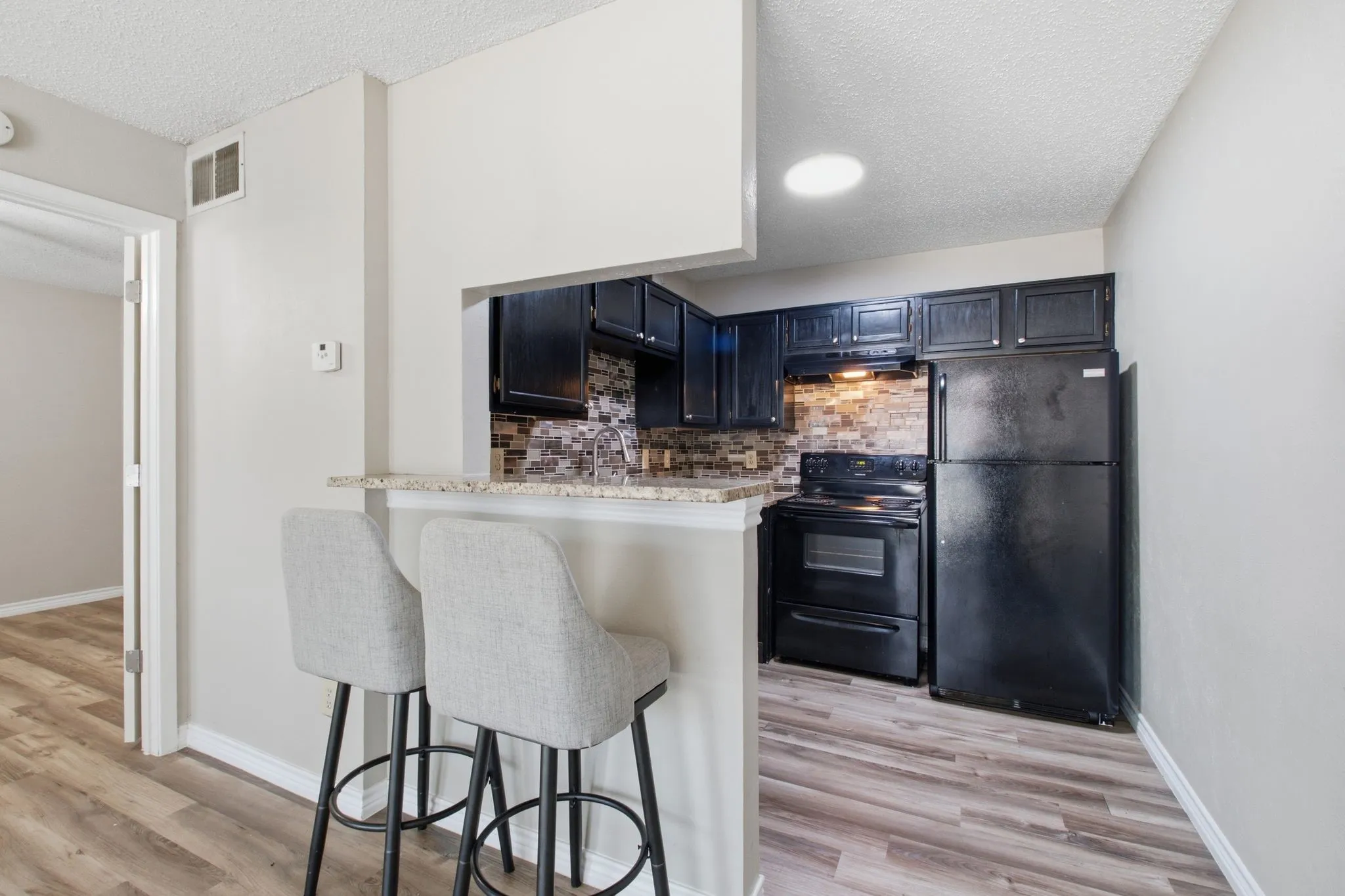 Condominium For Sale in Collin County , 18333 Roehampton Drive 416, Dallas, Texas 75252, 1 Bedroom, 1 Bathroom, Garage spaces, 448 Sqft, built in 1985, mls#21352876, Real Estate Agent in Dallas, Homes For Sale in Collin county, Homes For Sale in Dallas, Realtor in Dallas Texas, Real Estate Brokerage Independent Realty Texas, Luminita Cordes Realtor