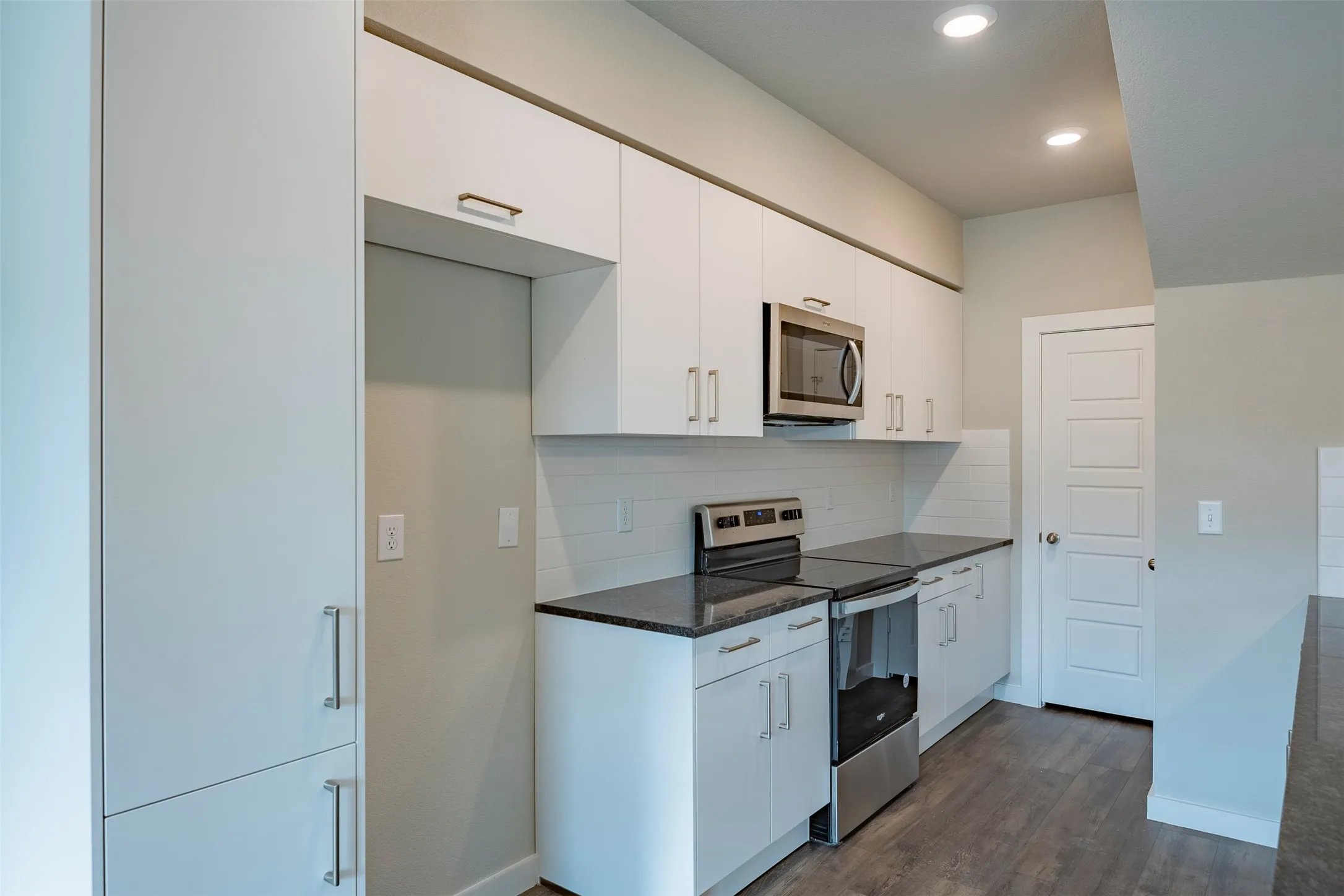 Duplex For Rent in Ellis County , 644 Wheatfield Drive, Venus, Texas 76084, 4 Bedroom, 3 Bathroom, 2 Garage spaces, 1,926 Sqft, built in 2023, mls#21352939, Real Estate Agent in Venus, Homes For Rent in Ellis county, Homes For Rent in Venus, Realtor in Venus Texas, Real Estate Brokerage Independent Realty Texas, Luminita Cordes Realtor