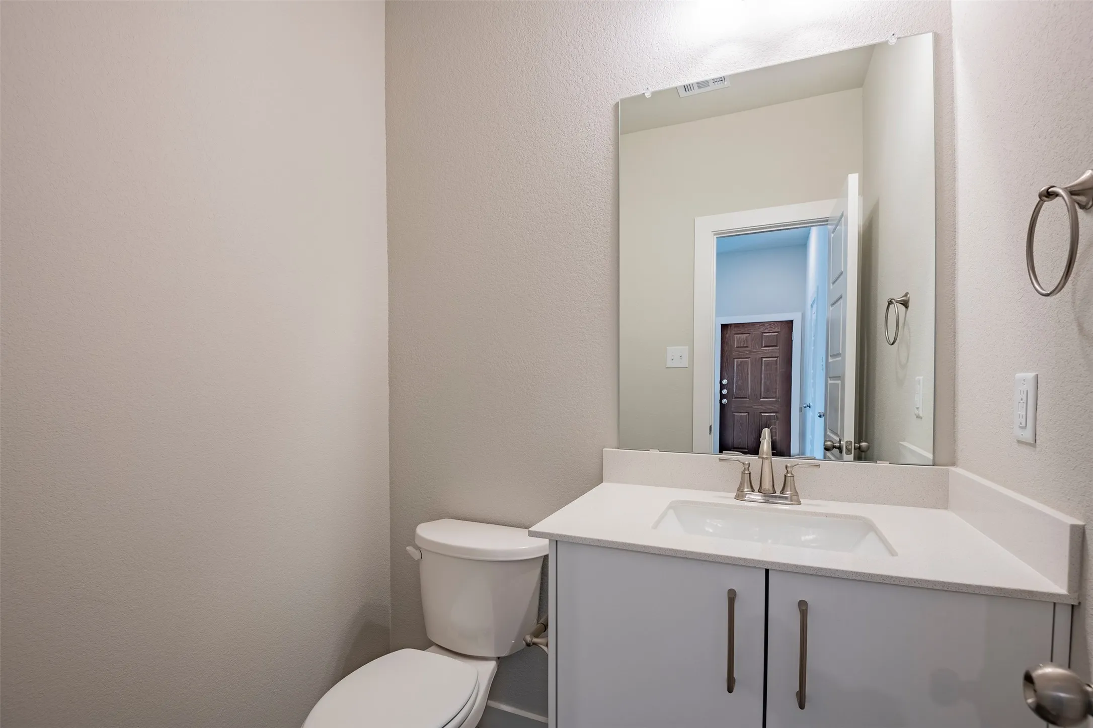Duplex For Rent in Ellis County , 644 Wheatfield Drive, Venus, Texas 76084, 4 Bedroom, 3 Bathroom, 2 Garage spaces, 1,926 Sqft, built in 2023, mls#21352939, Real Estate Agent in Venus, Homes For Rent in Ellis county, Homes For Rent in Venus, Realtor in Venus Texas, Real Estate Brokerage Independent Realty Texas, Luminita Cordes Realtor