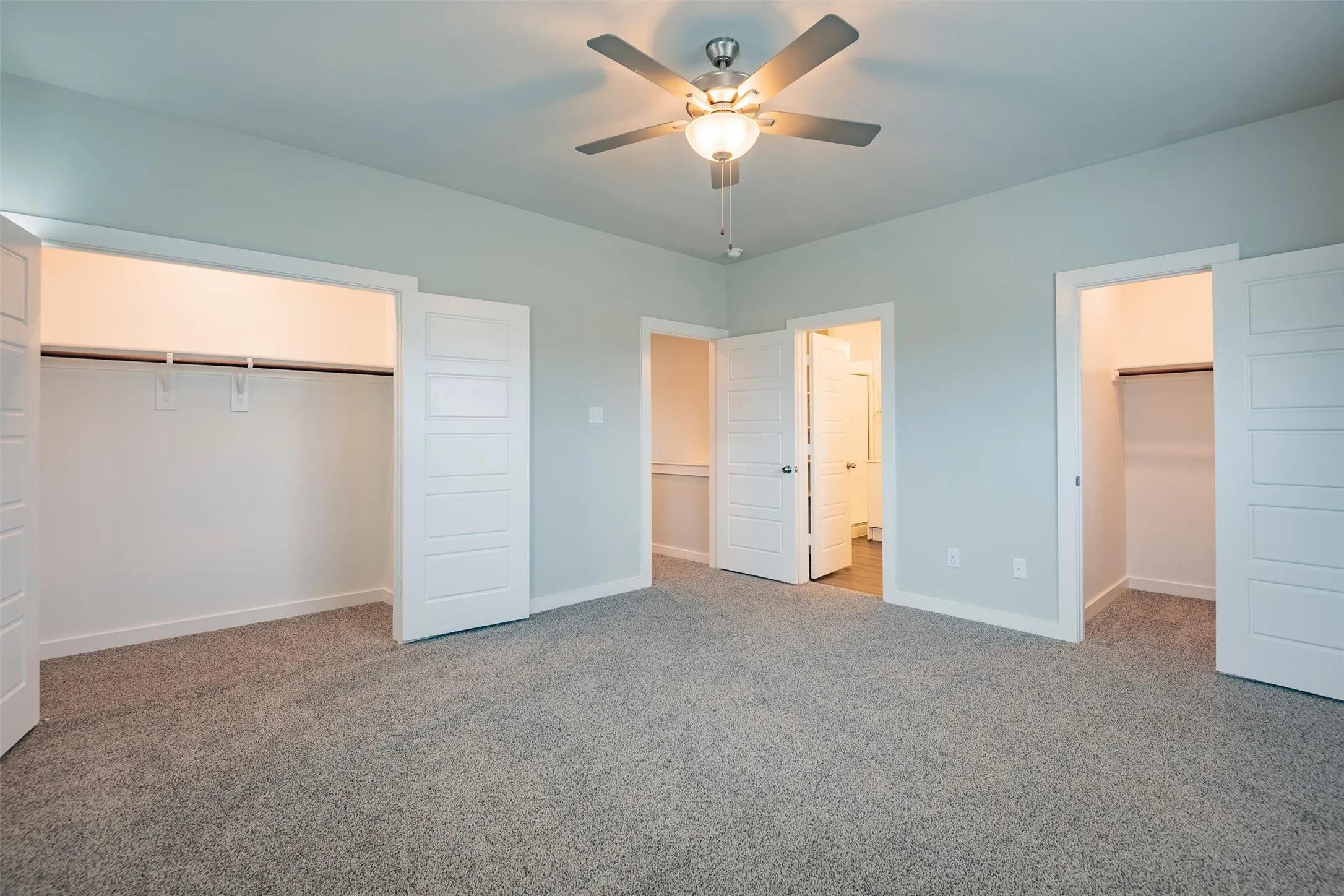 Duplex For Rent in Ellis County , 644 Wheatfield Drive, Venus, Texas 76084, 4 Bedroom, 3 Bathroom, 2 Garage spaces, 1,926 Sqft, built in 2023, mls#21352939, Real Estate Agent in Venus, Homes For Rent in Ellis county, Homes For Rent in Venus, Realtor in Venus Texas, Real Estate Brokerage Independent Realty Texas, Luminita Cordes Realtor