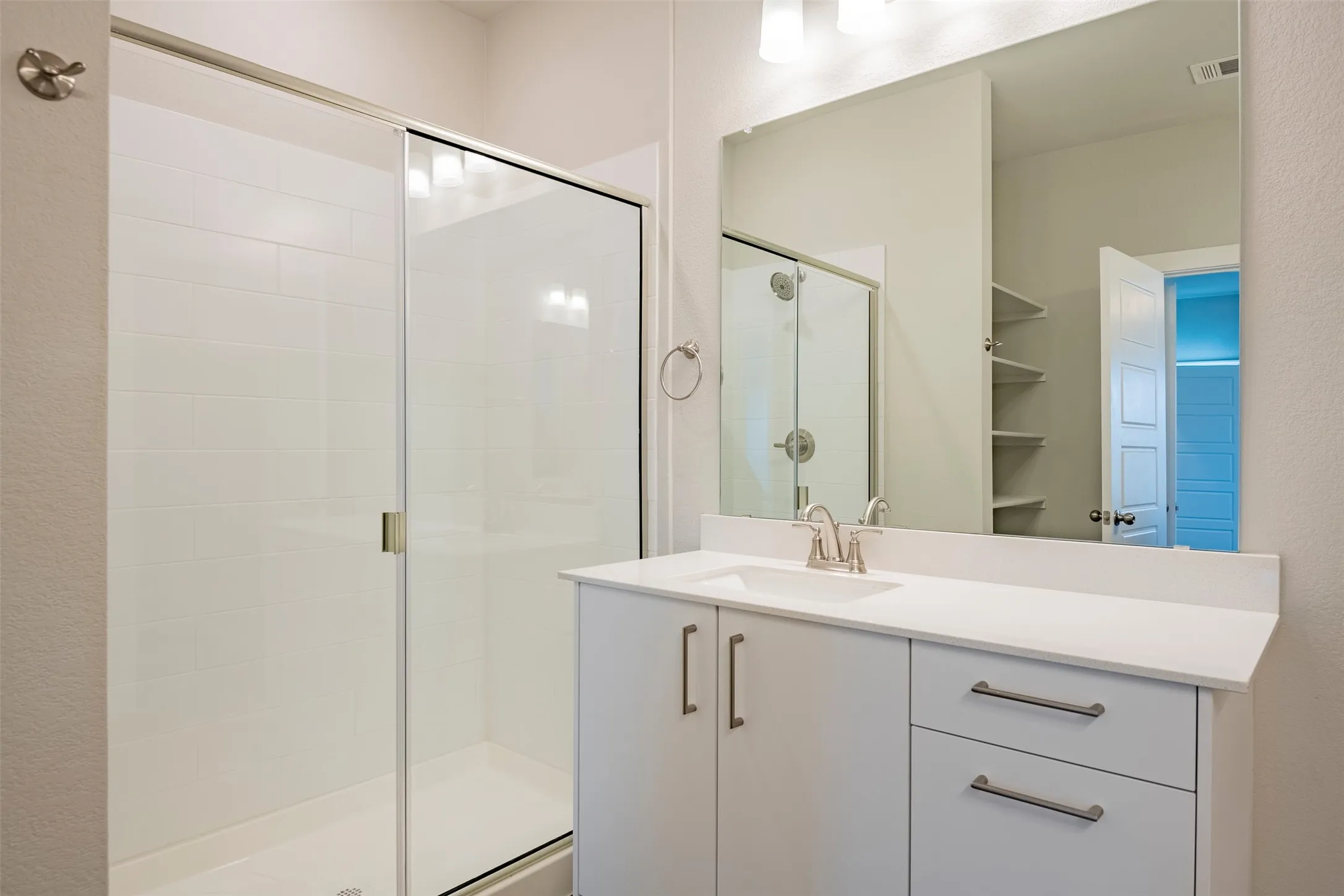 Duplex For Rent in Ellis County , 644 Wheatfield Drive, Venus, Texas 76084, 4 Bedroom, 3 Bathroom, 2 Garage spaces, 1,926 Sqft, built in 2023, mls#21352939, Real Estate Agent in Venus, Homes For Rent in Ellis county, Homes For Rent in Venus, Realtor in Venus Texas, Real Estate Brokerage Independent Realty Texas, Luminita Cordes Realtor
