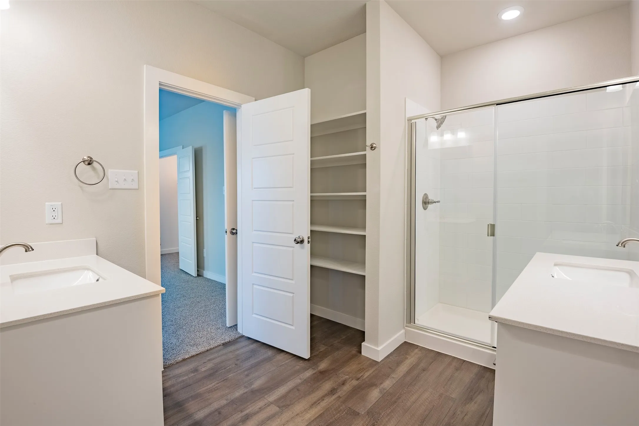 Duplex For Rent in Ellis County , 644 Wheatfield Drive, Venus, Texas 76084, 4 Bedroom, 3 Bathroom, 2 Garage spaces, 1,926 Sqft, built in 2023, mls#21352939, Real Estate Agent in Venus, Homes For Rent in Ellis county, Homes For Rent in Venus, Realtor in Venus Texas, Real Estate Brokerage Independent Realty Texas, Luminita Cordes Realtor