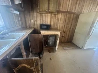 Single Family Residence For Sale in Mc Lennan County , 163 Marcy Lane, Lorena, Texas 76655, 1 Bedroom, 1 Bathroom, Garage spaces, 720 Sqft, built in 1987, mls#21352131, Real Estate Agent in Lorena, Homes For Sale in Mc Lennan county, Homes For Sale in Lorena, Realtor in Lorena Texas, Real Estate Brokerage Independent Realty Texas, Luminita Cordes Realtor