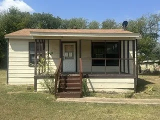 Single Family Residence For Sale in Mc Lennan County , 163 Marcy Lane, Lorena, Texas 76655, 1 Bedroom, 1 Bathroom, Garage spaces, 720 Sqft, built in 1987, mls#21352131, Real Estate Agent in Lorena, Homes For Sale in Mc Lennan county, Homes For Sale in Lorena, Realtor in Lorena Texas, Real Estate Brokerage Independent Realty Texas, Luminita Cordes Realtor