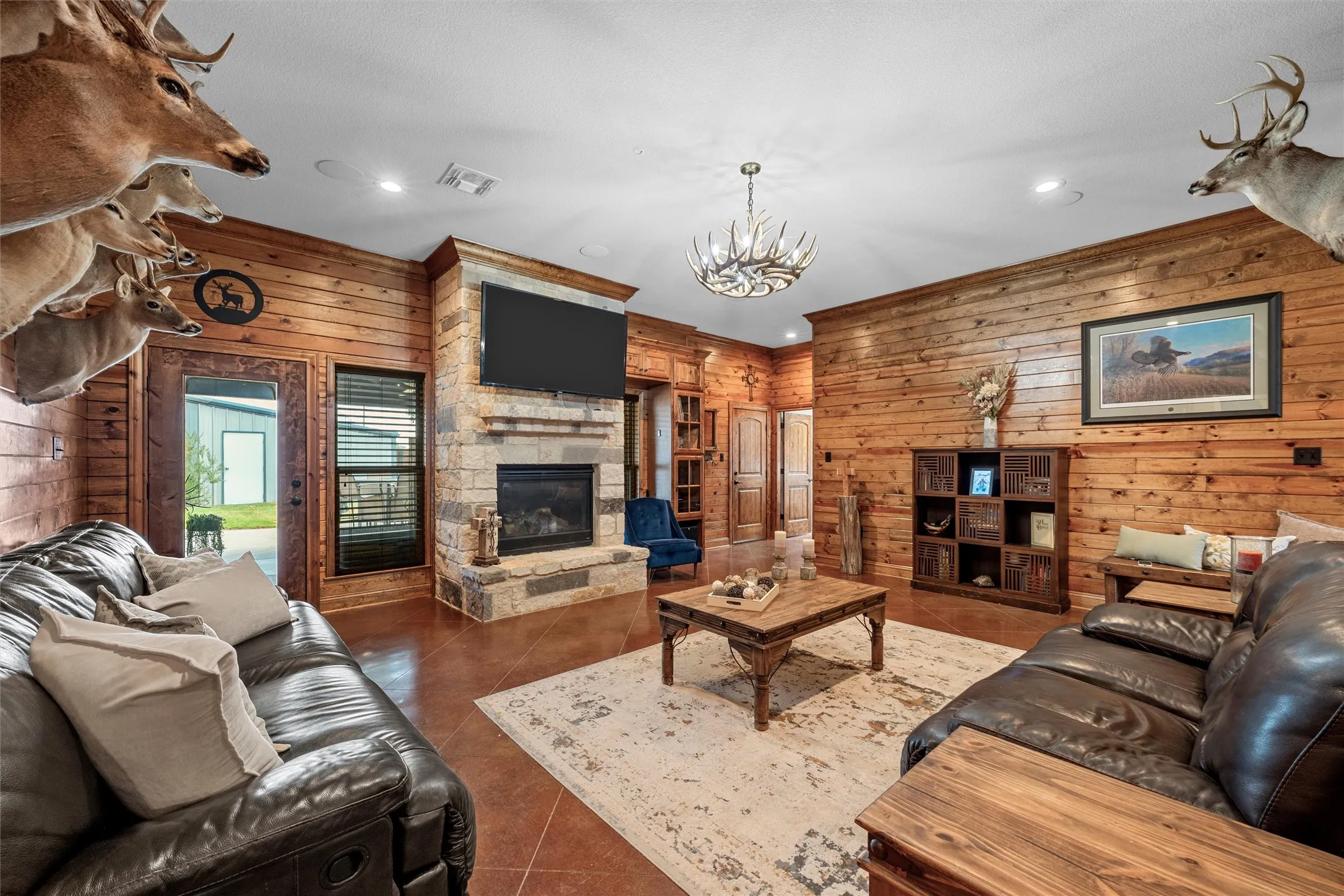 Single Family Residence For Sale in Mc Lennan County , 1200 N Davis Street, West, Texas 76691, 3 Bedroom, 4 Bathroom, 2 Garage spaces, 2,020 Sqft, built in 2016, mls#21351302, Real Estate Agent in West, Homes For Sale in Mc Lennan county, Homes For Sale in West, Realtor in West Texas, Real Estate Brokerage Independent Realty Texas, Luminita Cordes Realtor