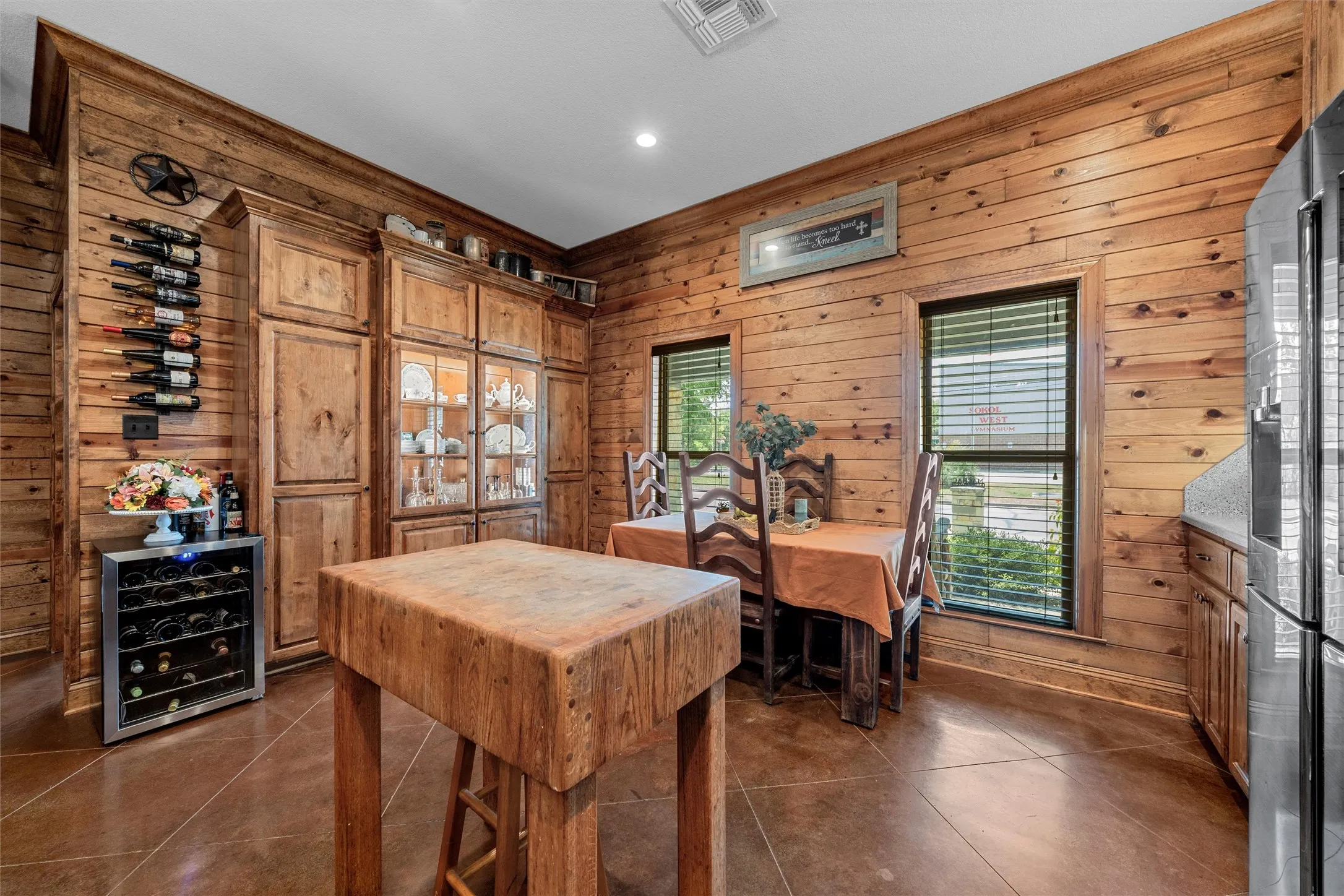 Single Family Residence For Sale in Mc Lennan County , 1200 N Davis Street, West, Texas 76691, 3 Bedroom, 4 Bathroom, 2 Garage spaces, 2,020 Sqft, built in 2016, mls#21351302, Real Estate Agent in West, Homes For Sale in Mc Lennan county, Homes For Sale in West, Realtor in West Texas, Real Estate Brokerage Independent Realty Texas, Luminita Cordes Realtor