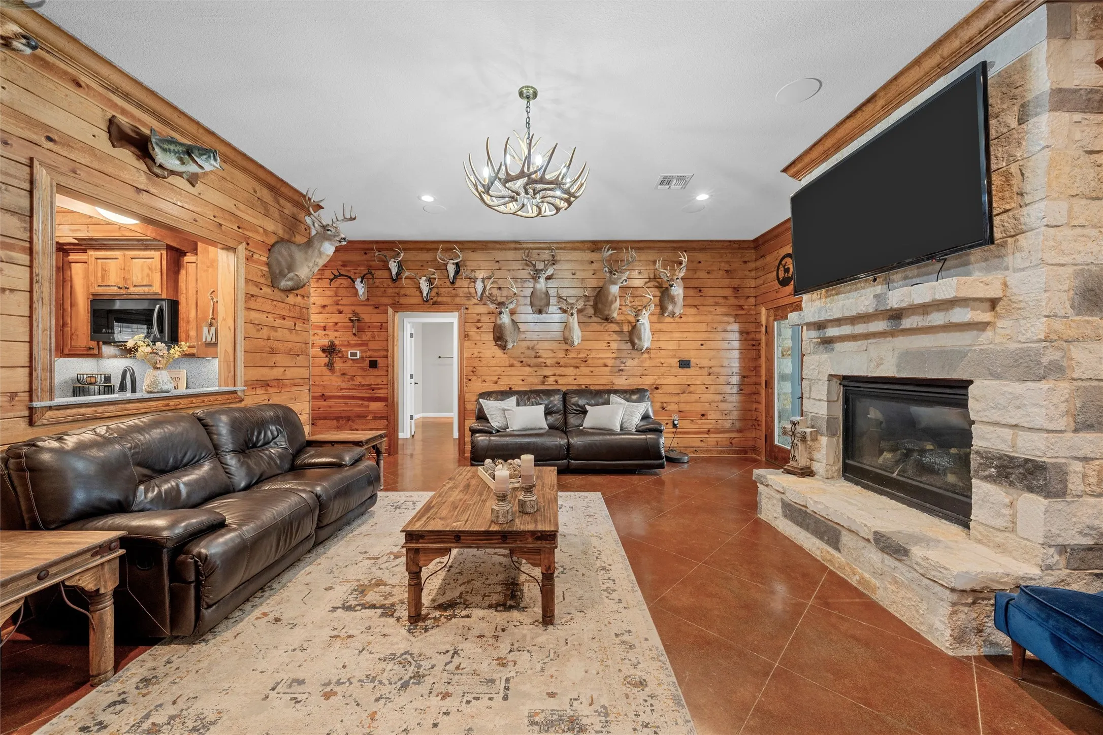 Single Family Residence For Sale in Mc Lennan County , 1200 N Davis Street, West, Texas 76691, 3 Bedroom, 4 Bathroom, 2 Garage spaces, 2,020 Sqft, built in 2016, mls#21351302, Real Estate Agent in West, Homes For Sale in Mc Lennan county, Homes For Sale in West, Realtor in West Texas, Real Estate Brokerage Independent Realty Texas, Luminita Cordes Realtor