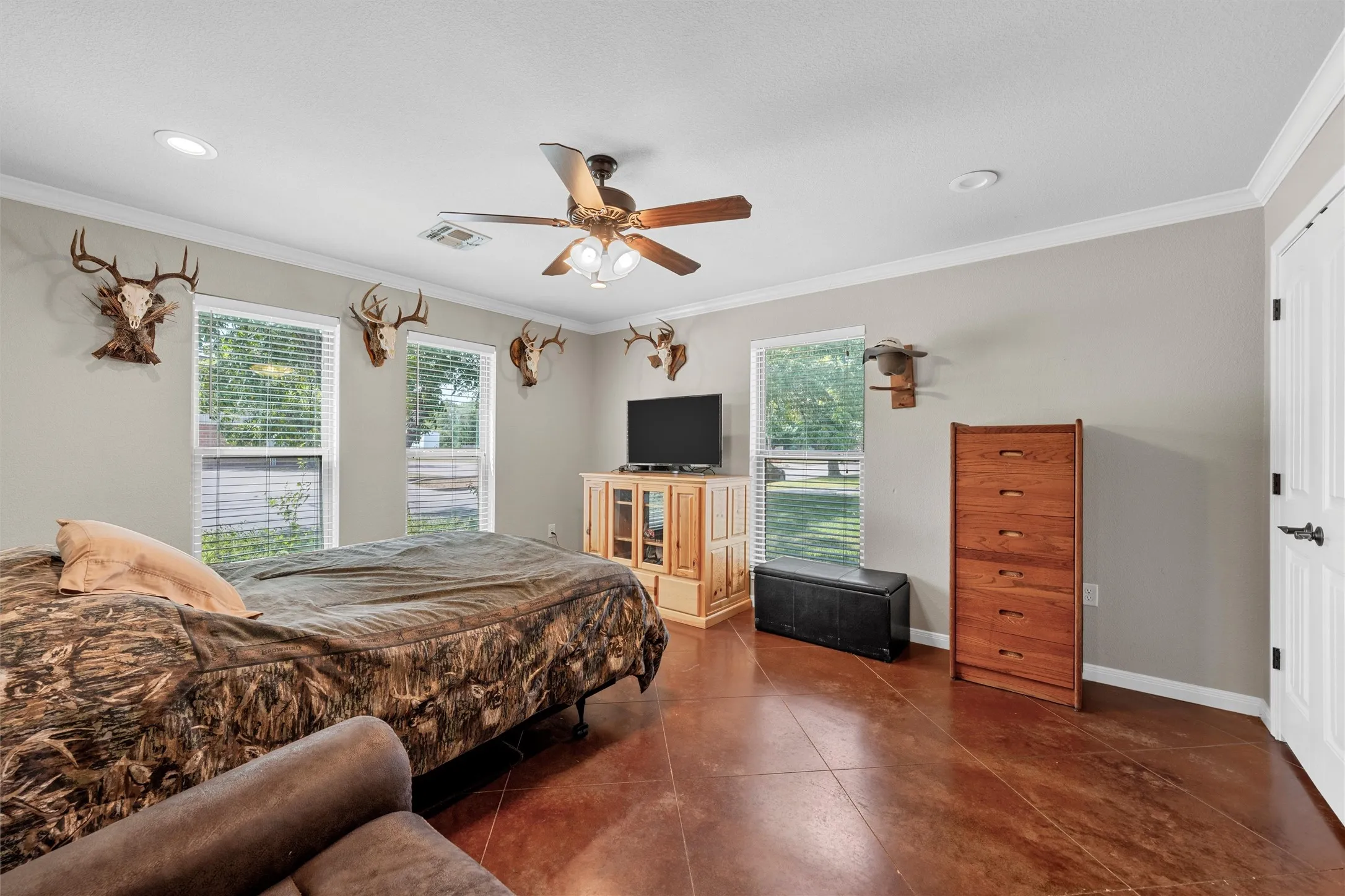 Single Family Residence For Sale in Mc Lennan County , 1200 N Davis Street, West, Texas 76691, 3 Bedroom, 4 Bathroom, 2 Garage spaces, 2,020 Sqft, built in 2016, mls#21351302, Real Estate Agent in West, Homes For Sale in Mc Lennan county, Homes For Sale in West, Realtor in West Texas, Real Estate Brokerage Independent Realty Texas, Luminita Cordes Realtor