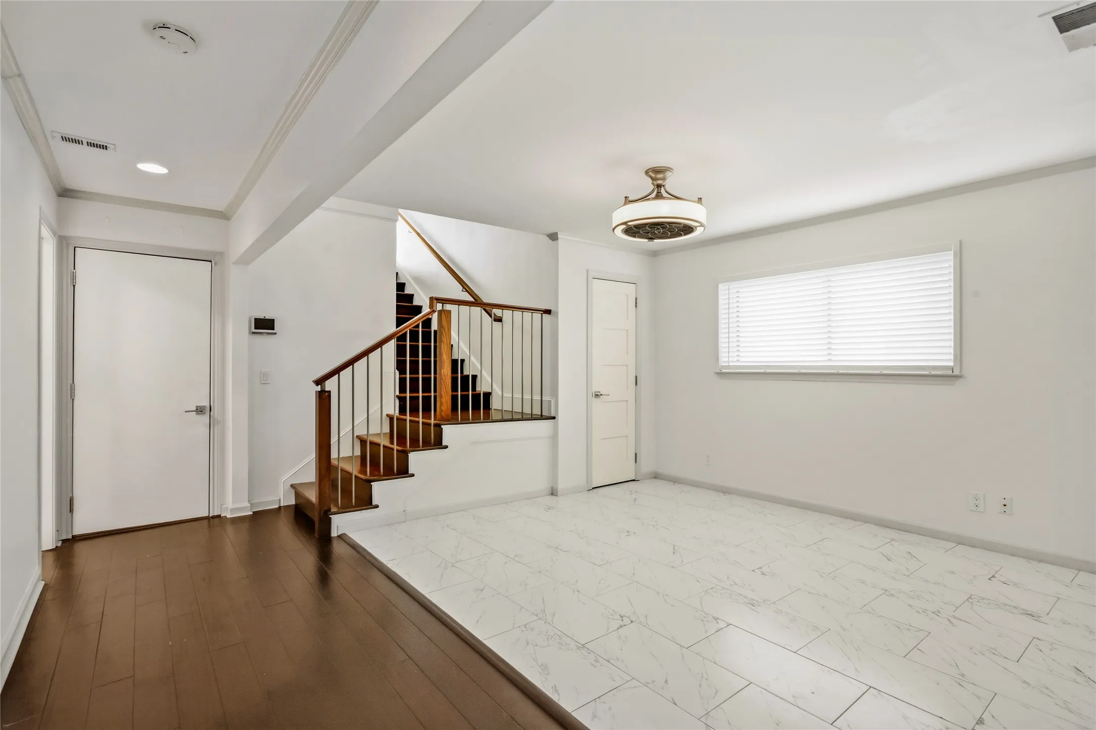 Single Family Residence For Sale in Dallas County , 9178 Glen Springs Drive, Dallas, Texas 75243, 4 Bedroom, 4 Bathroom, 2 Garage spaces, 3,910 Sqft, built in 1973, mls#21324287, Real Estate Agent in Dallas, Homes For Sale in Dallas county, Homes For Sale in Dallas, Realtor in Dallas Texas, Real Estate Brokerage Independent Realty Texas, Luminita Cordes Realtor