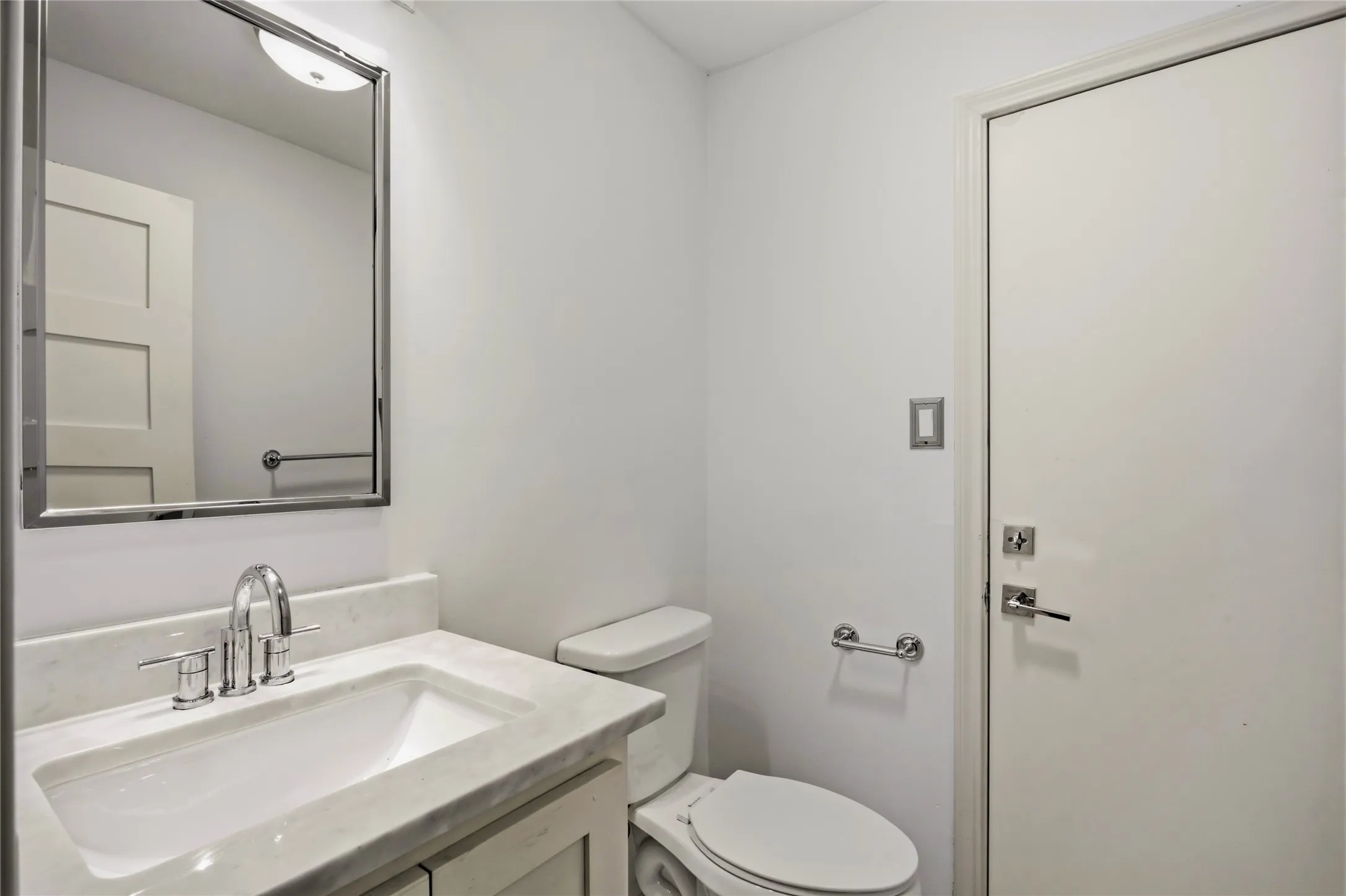 Single Family Residence For Sale in Dallas County , 9178 Glen Springs Drive, Dallas, Texas 75243, 4 Bedroom, 4 Bathroom, 2 Garage spaces, 3,910 Sqft, built in 1973, mls#21324287, Real Estate Agent in Dallas, Homes For Sale in Dallas county, Homes For Sale in Dallas, Realtor in Dallas Texas, Real Estate Brokerage Independent Realty Texas, Luminita Cordes Realtor