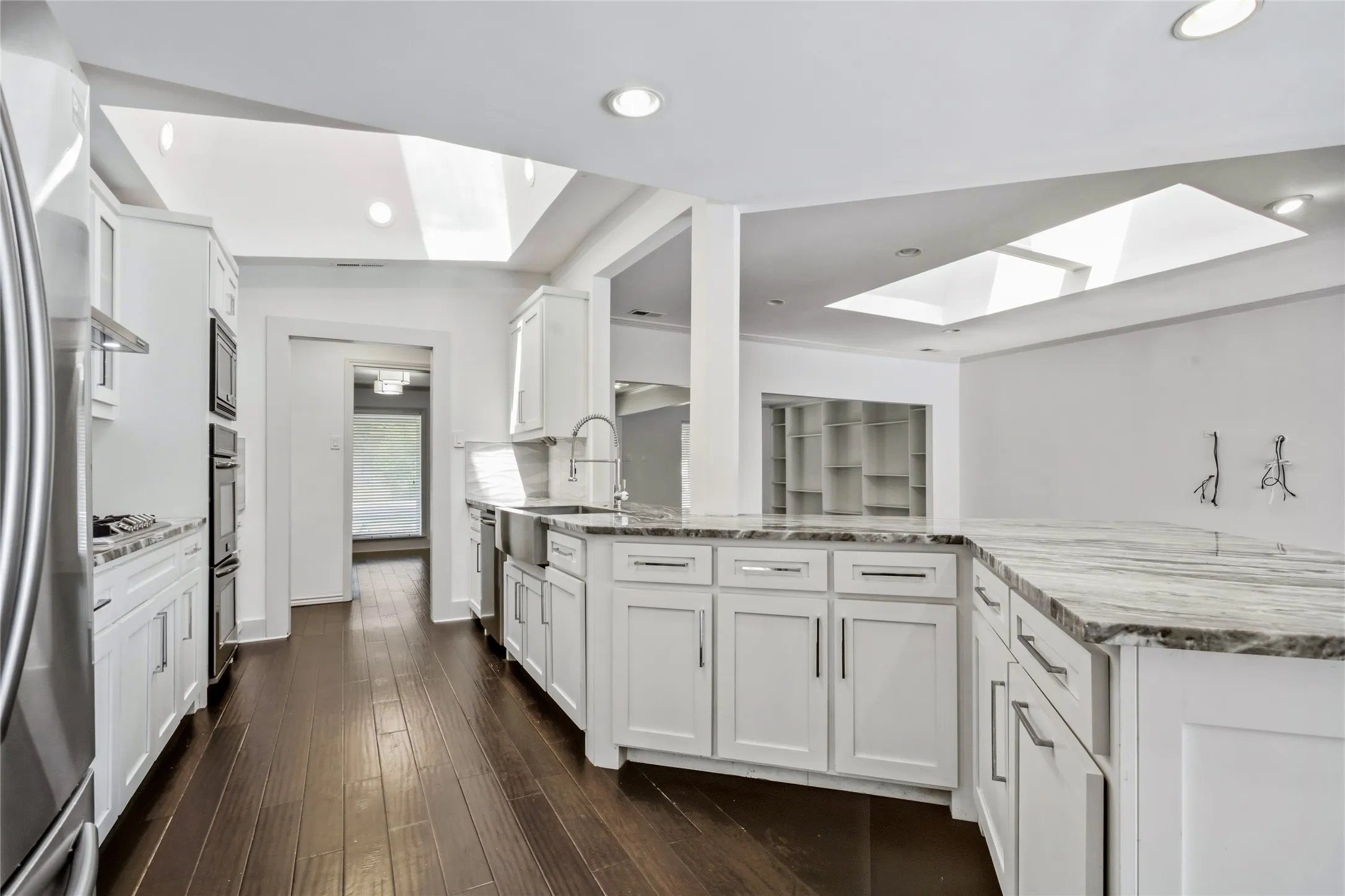 Single Family Residence For Sale in Dallas County , 9178 Glen Springs Drive, Dallas, Texas 75243, 4 Bedroom, 4 Bathroom, 2 Garage spaces, 3,910 Sqft, built in 1973, mls#21324287, Real Estate Agent in Dallas, Homes For Sale in Dallas county, Homes For Sale in Dallas, Realtor in Dallas Texas, Real Estate Brokerage Independent Realty Texas, Luminita Cordes Realtor